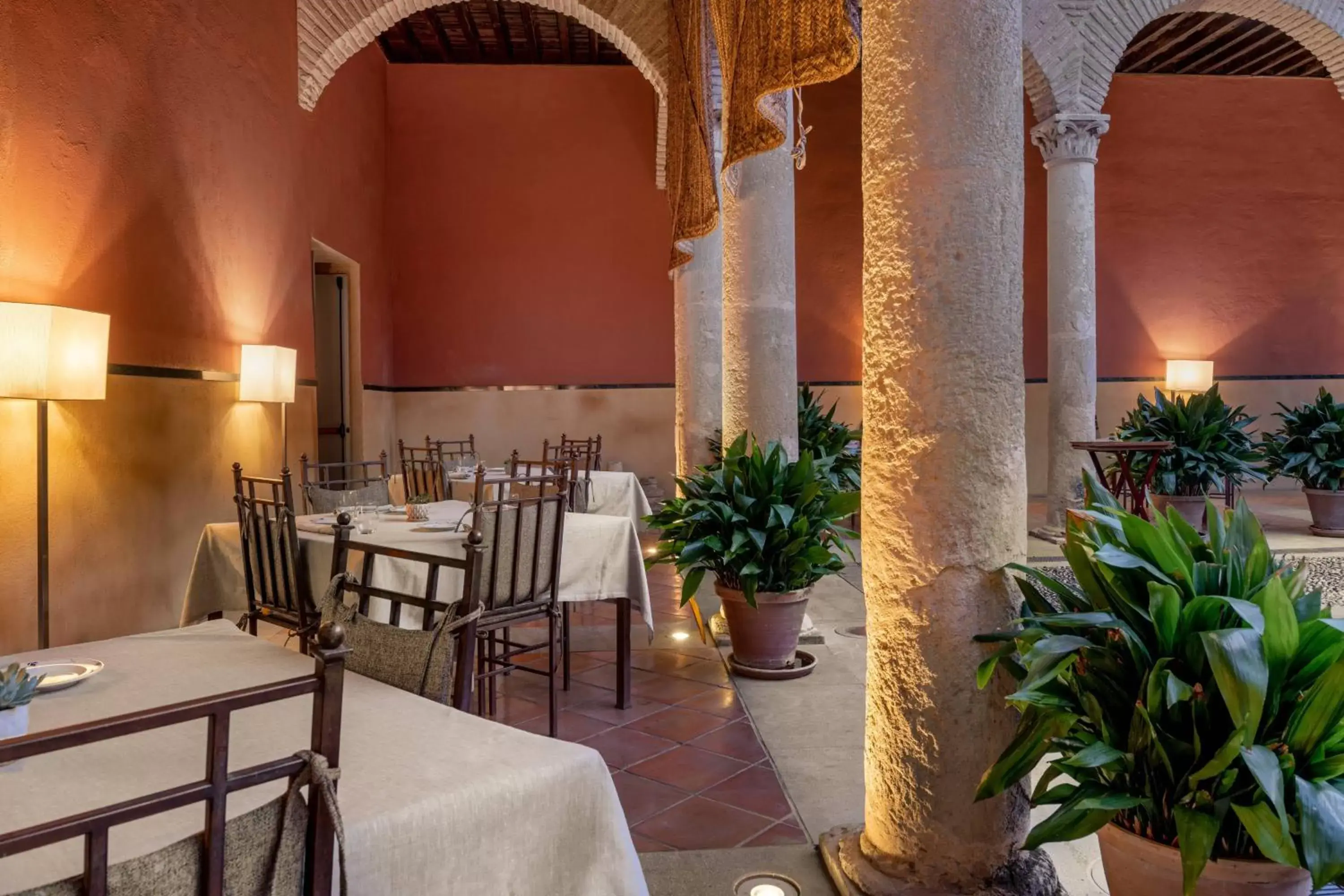 Restaurant/Places to Eat in Hotel Palacio de Santa Paula, Autograph Collection