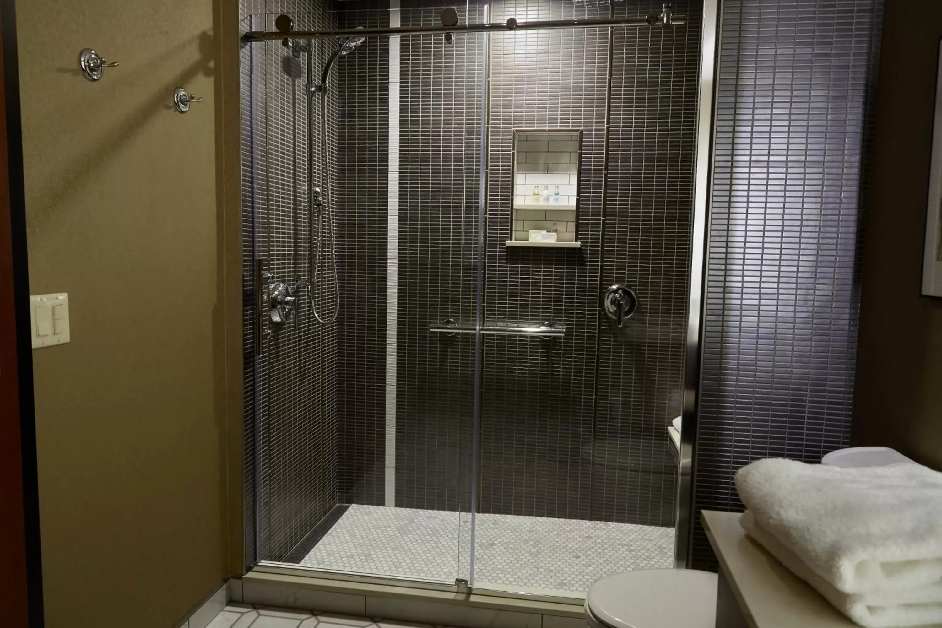 Shower, Bathroom in Best Western Premier Park Hotel
