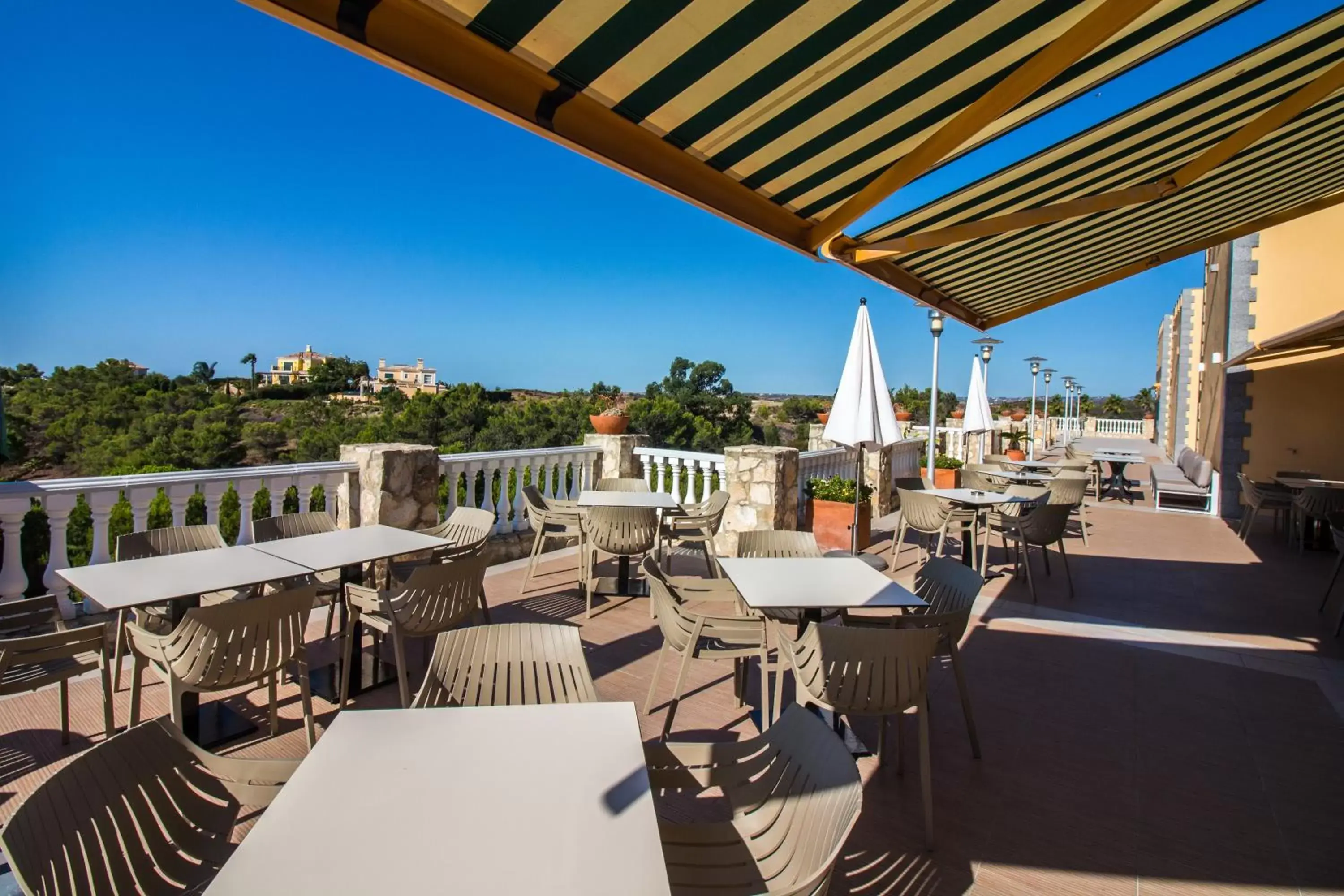Balcony/Terrace, Restaurant/Places to Eat in Castro Marim Golfe and Country Club