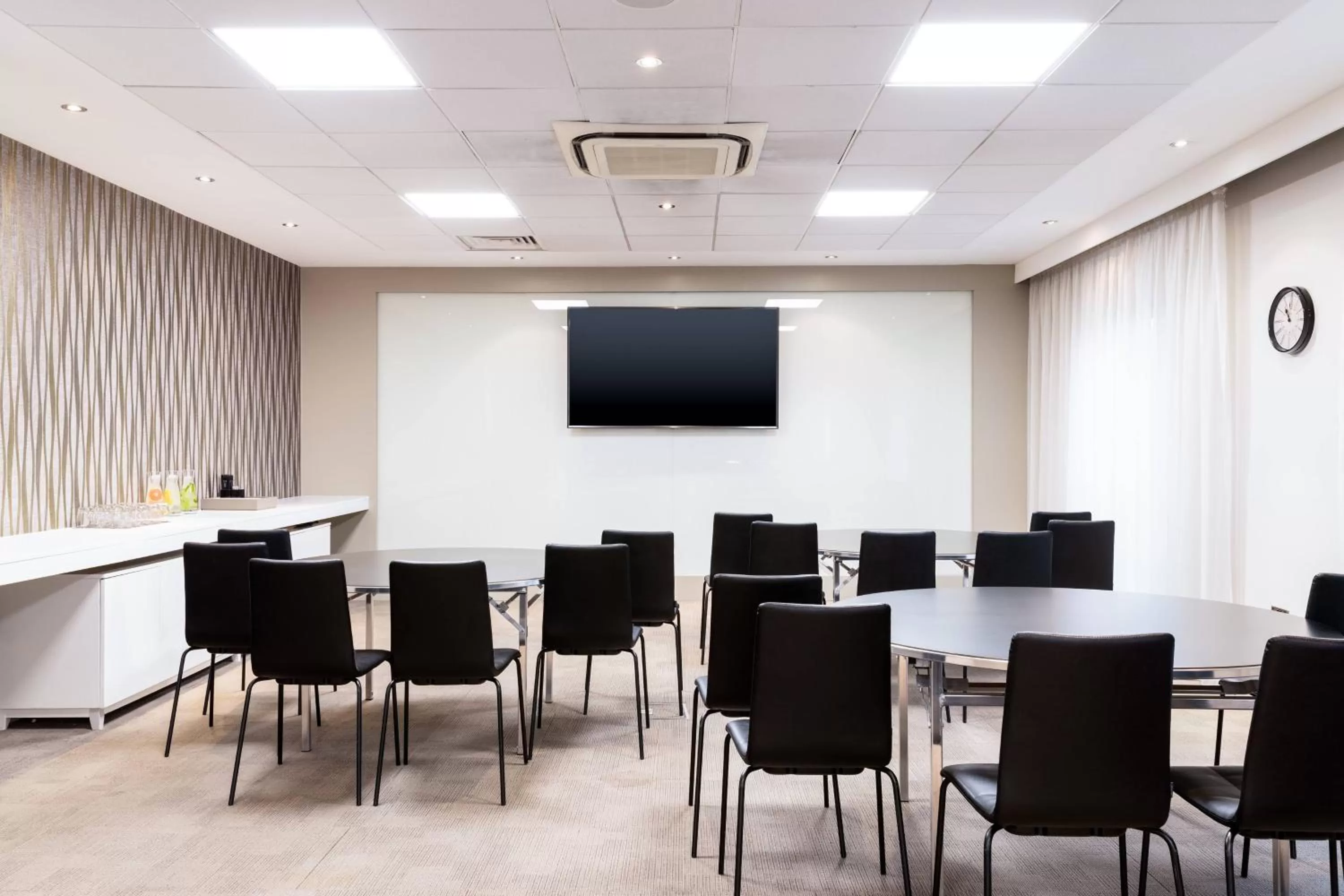 Meeting/conference room in AC Hotel by Marriott Manchester Salford Quays