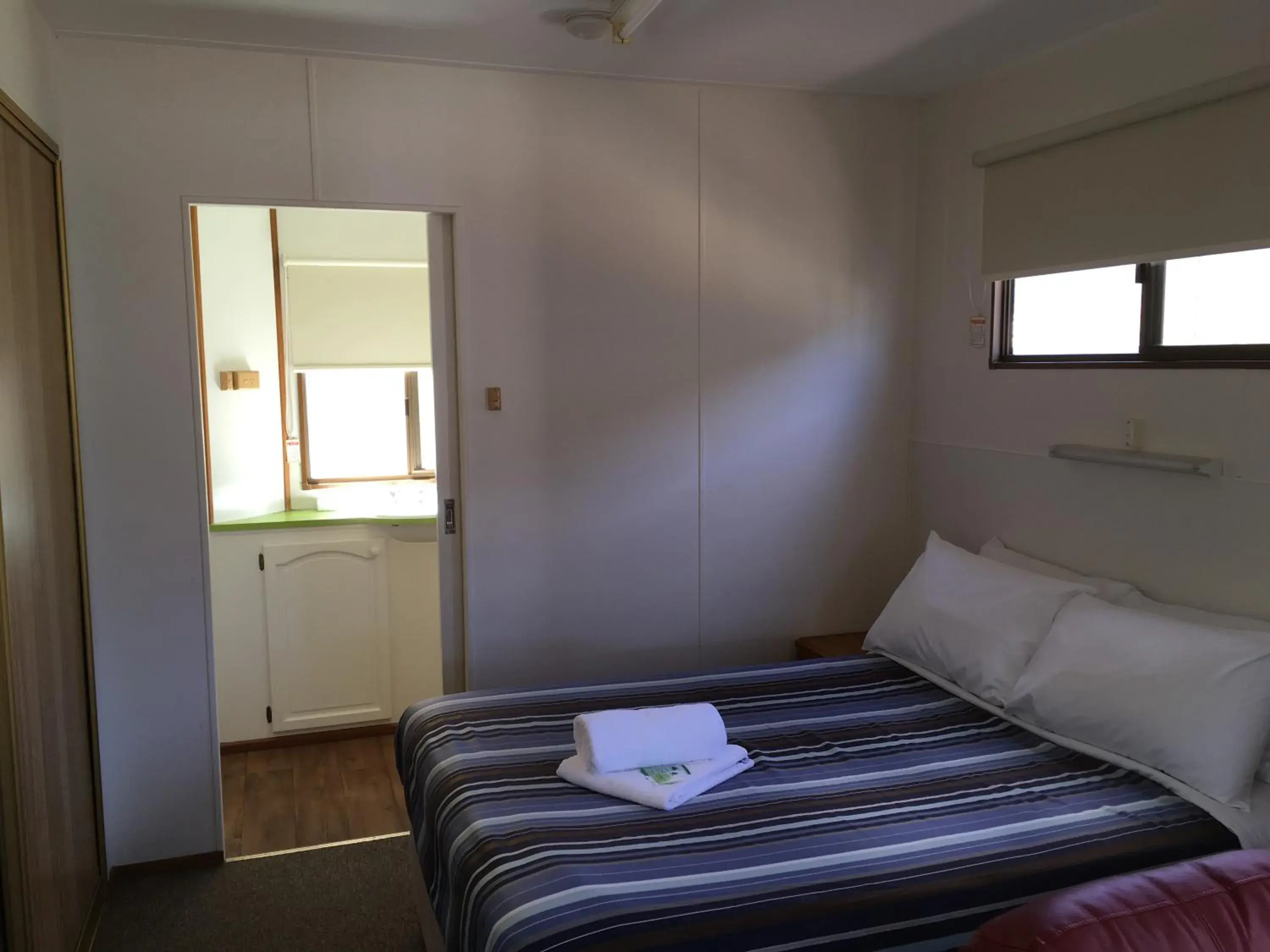 Bedroom, Bed in Discovery Parks - Mornington Hobart