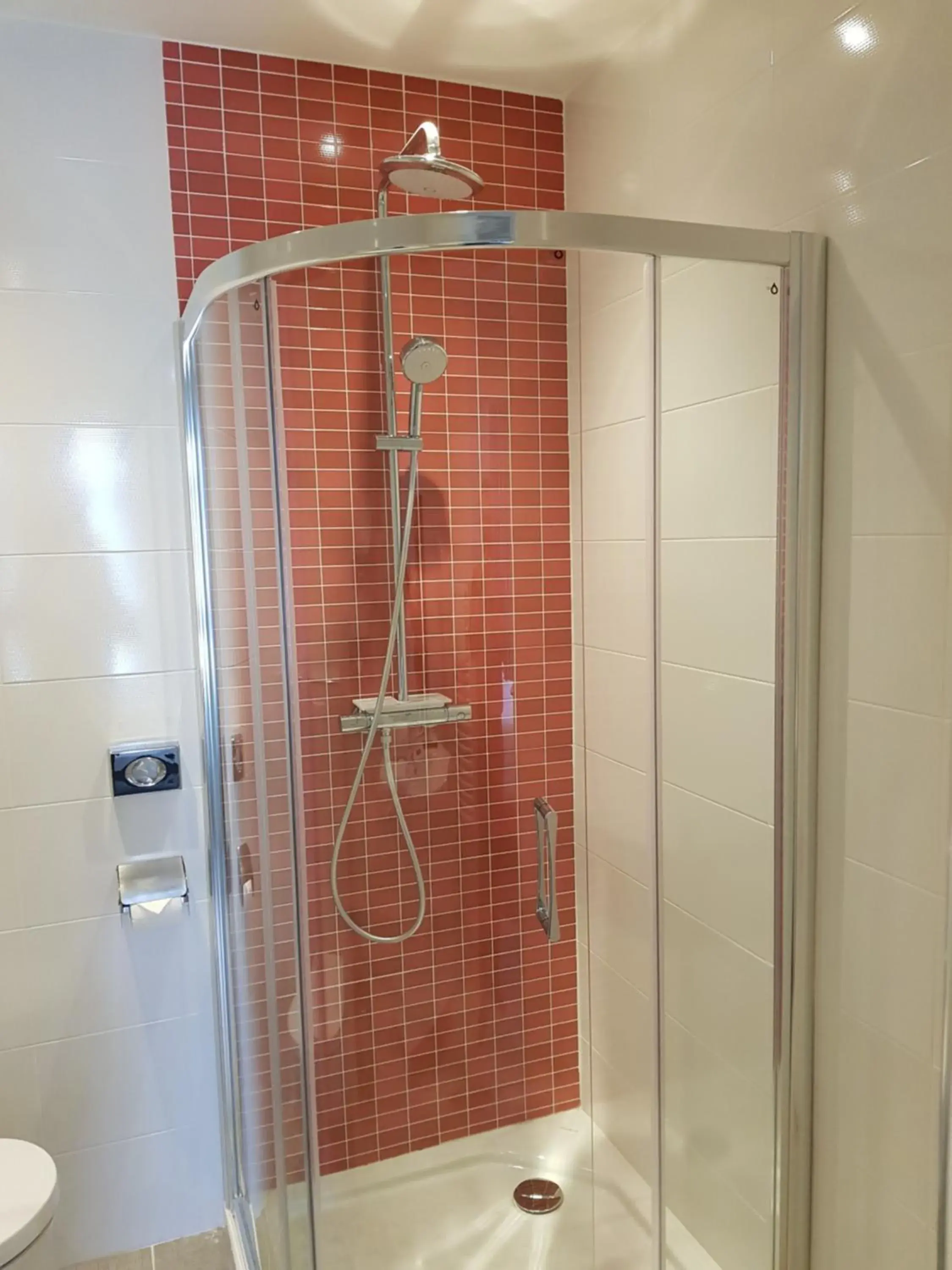 Shower, Bathroom in Brit Hotel de Grignan Vichy