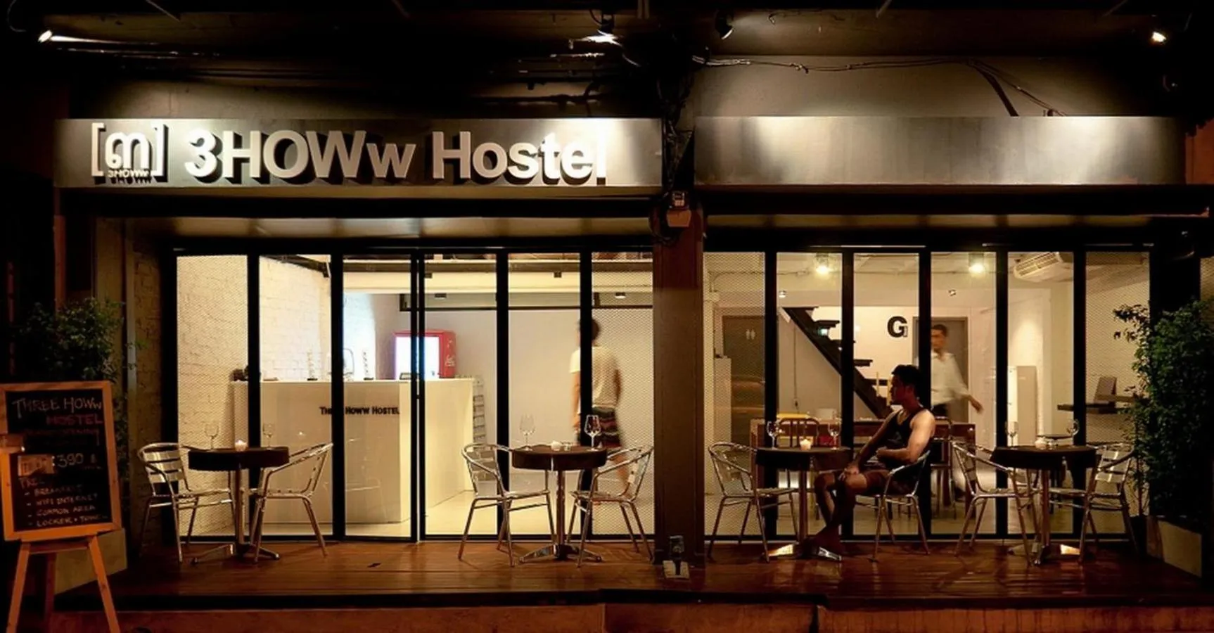 Facade/entrance in Bangkok Nomad Hostel