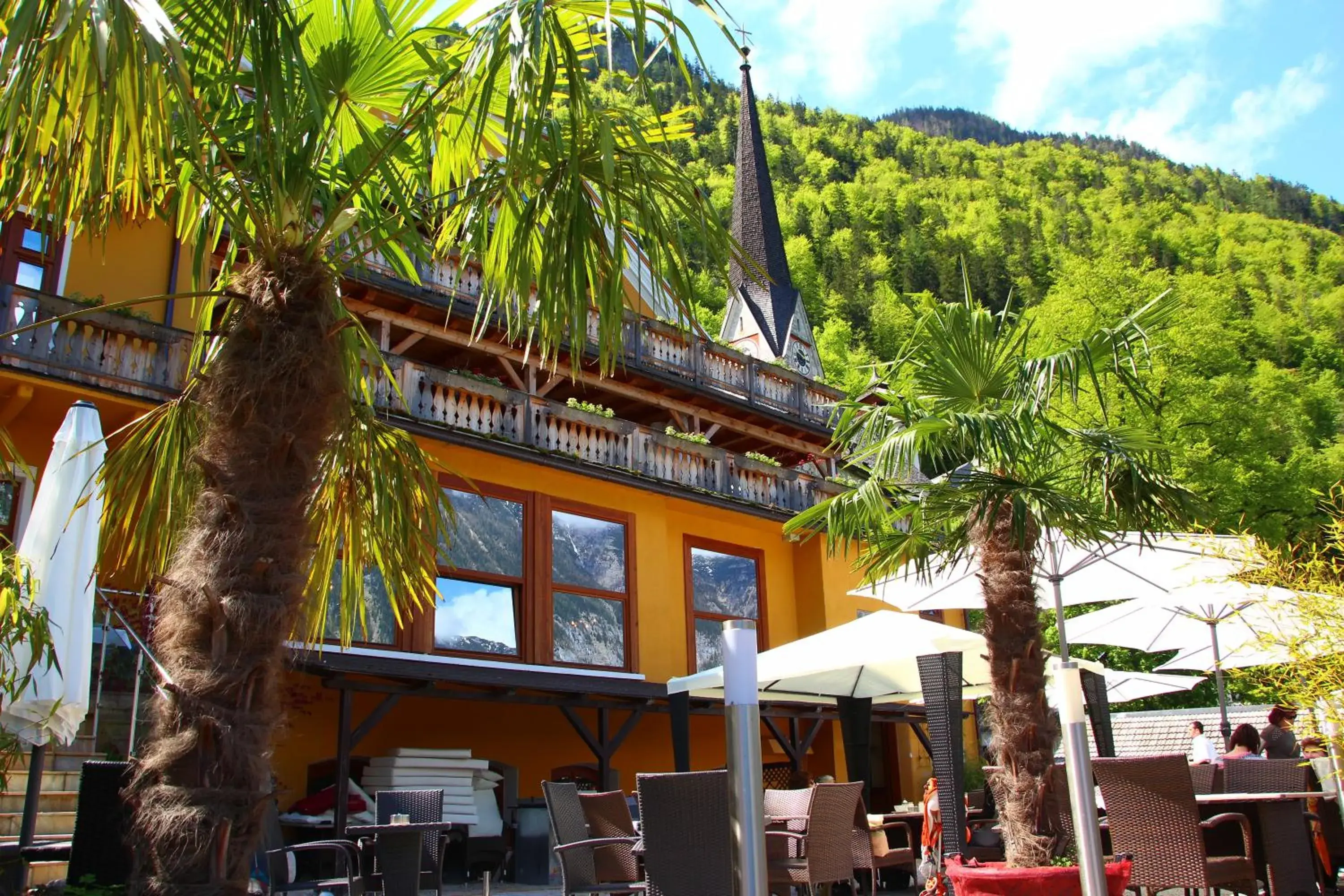 Facade/entrance, Property Building in Seehotel Grüner Baum