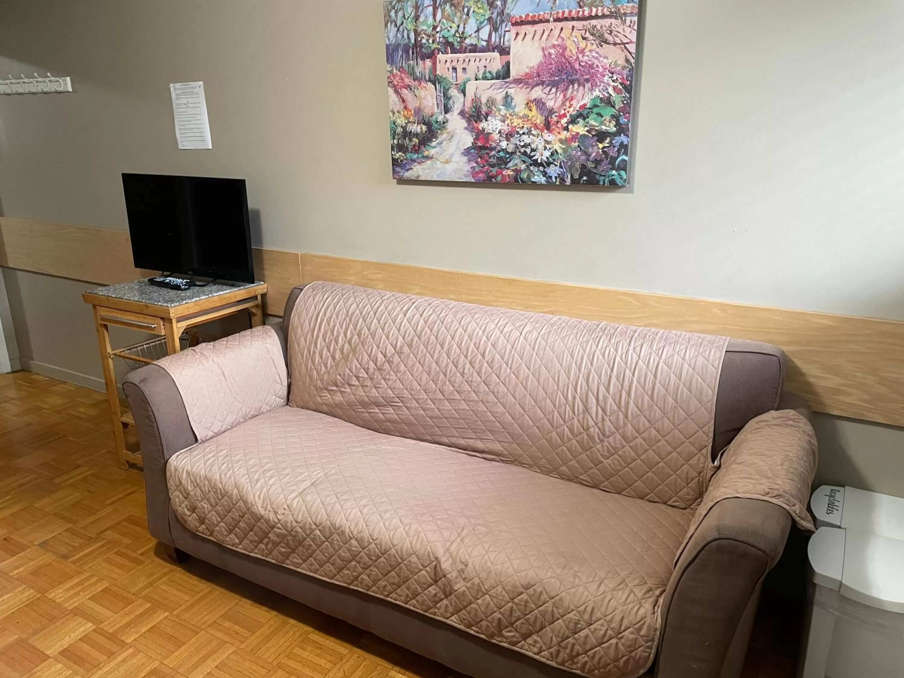 Seating Area in Rivers End Motel