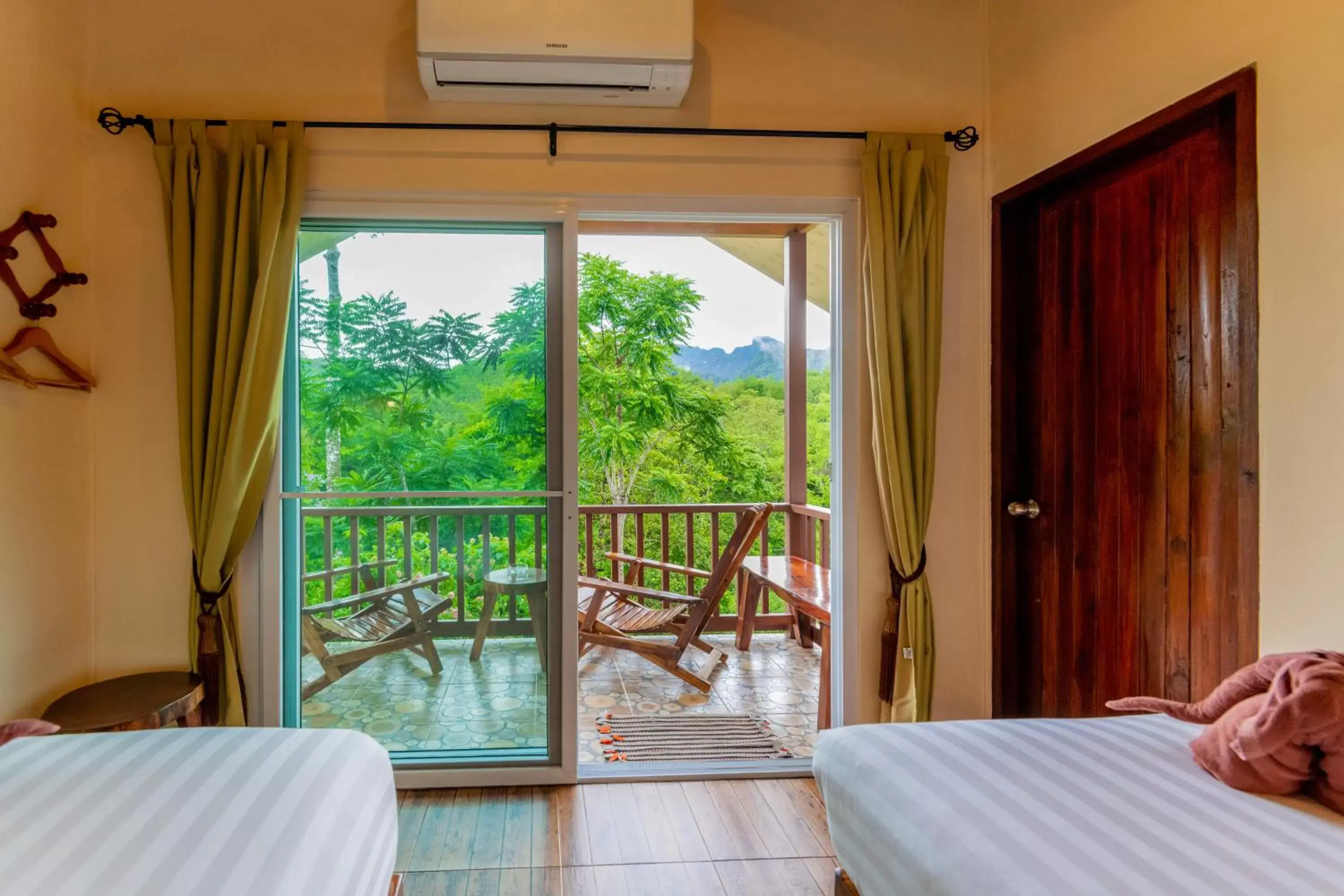 Bedroom in Khao Sok River Home Resort