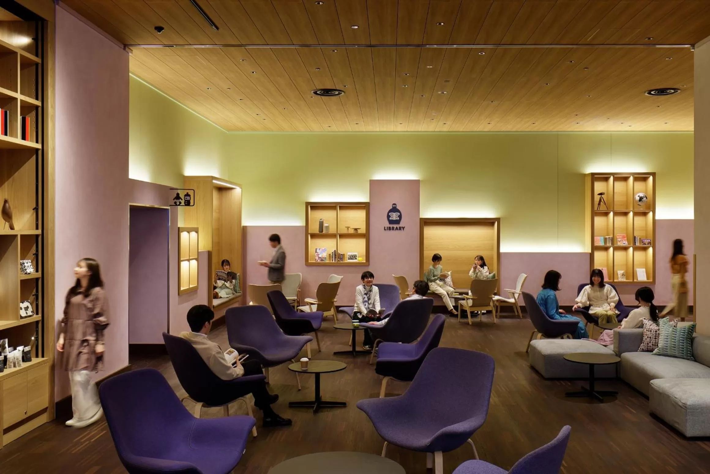 Lobby or reception in OMO7 Osaka by Hoshino Resorts