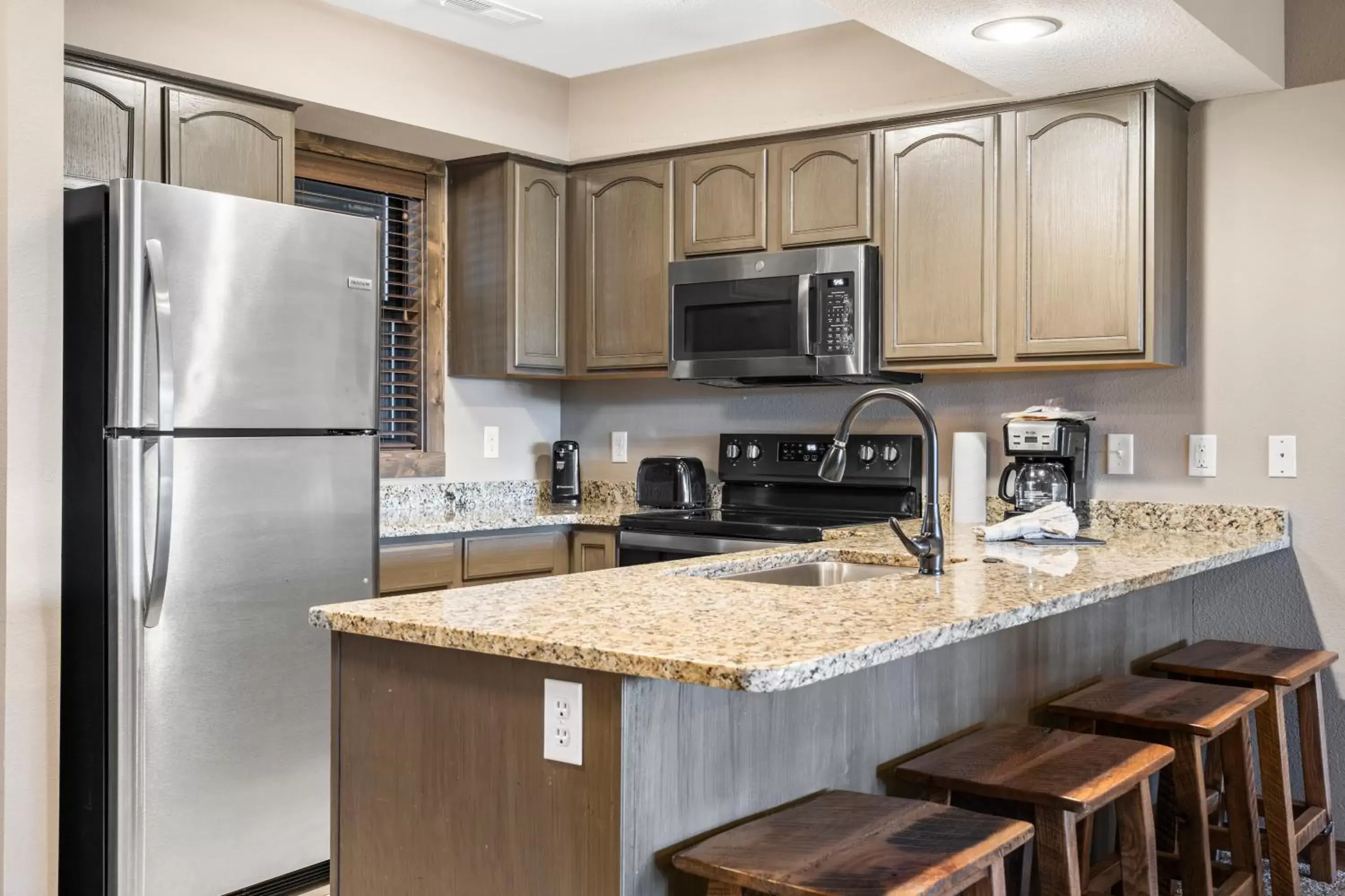 Kitchen or kitchenette, Kitchen/Kitchenette in Table Rock Resorts at Indian Point