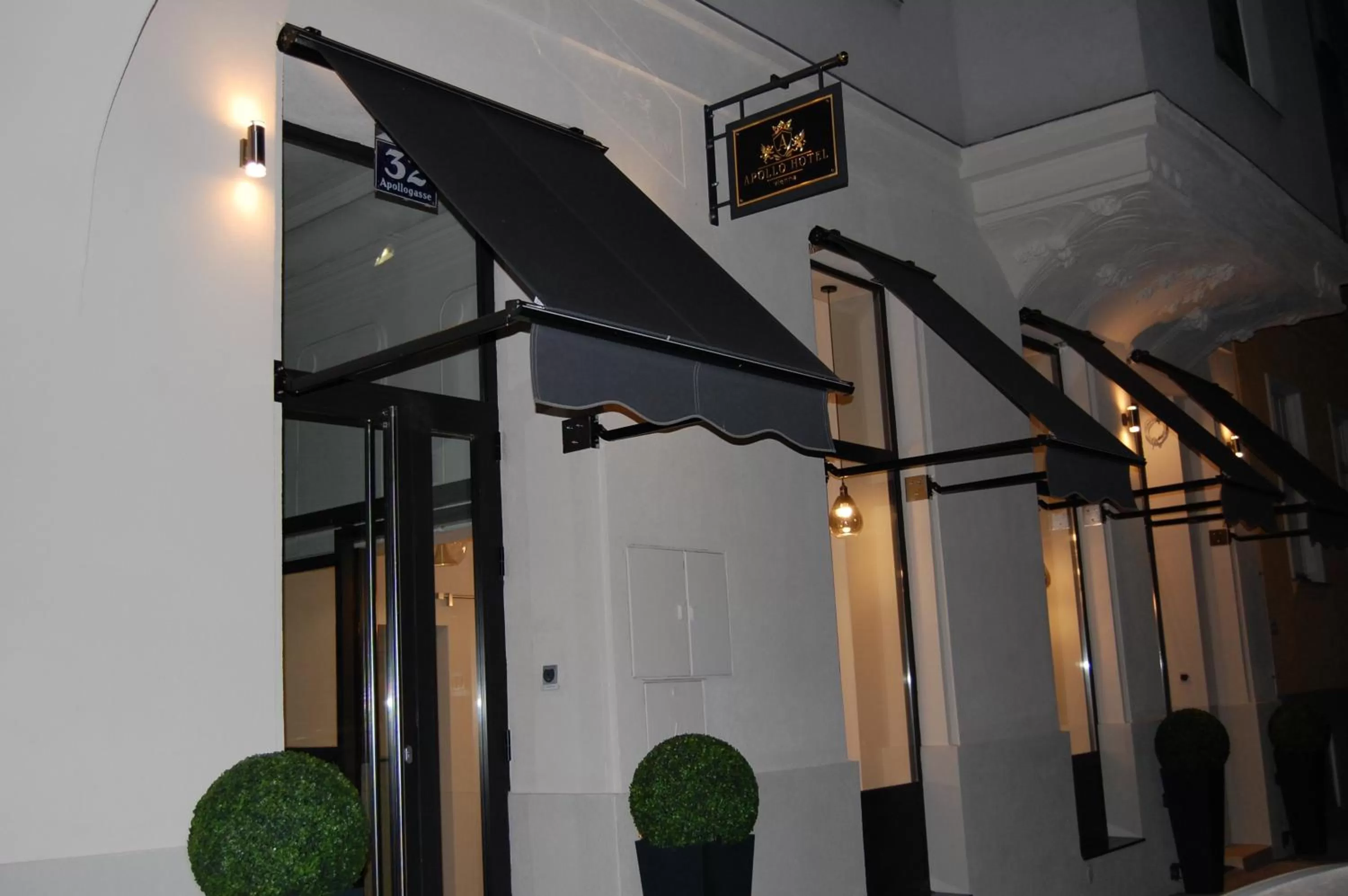 Facade/entrance in Apollo Hotel Vienna