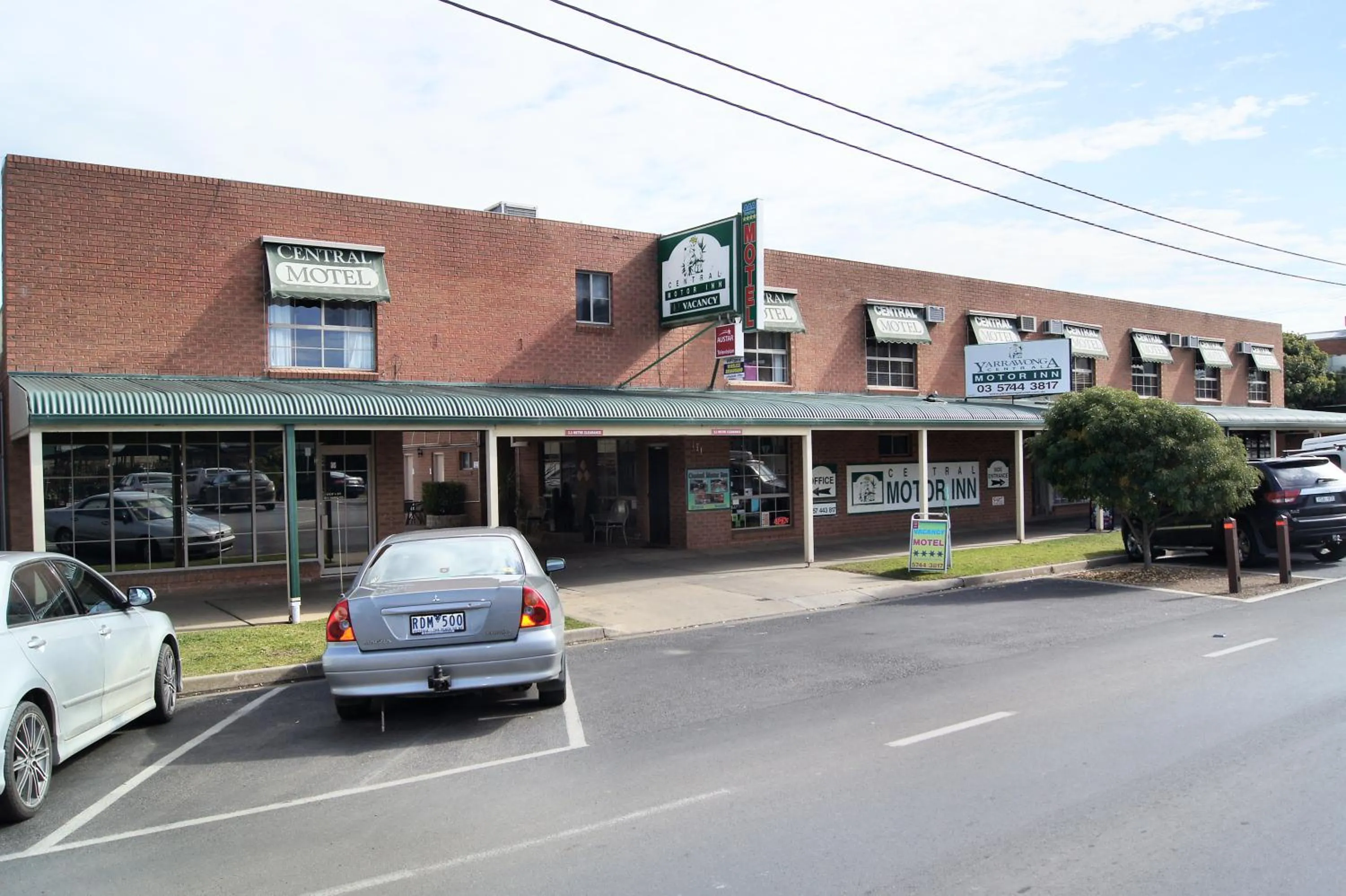 On site in Central Yarrawonga Motor Inn