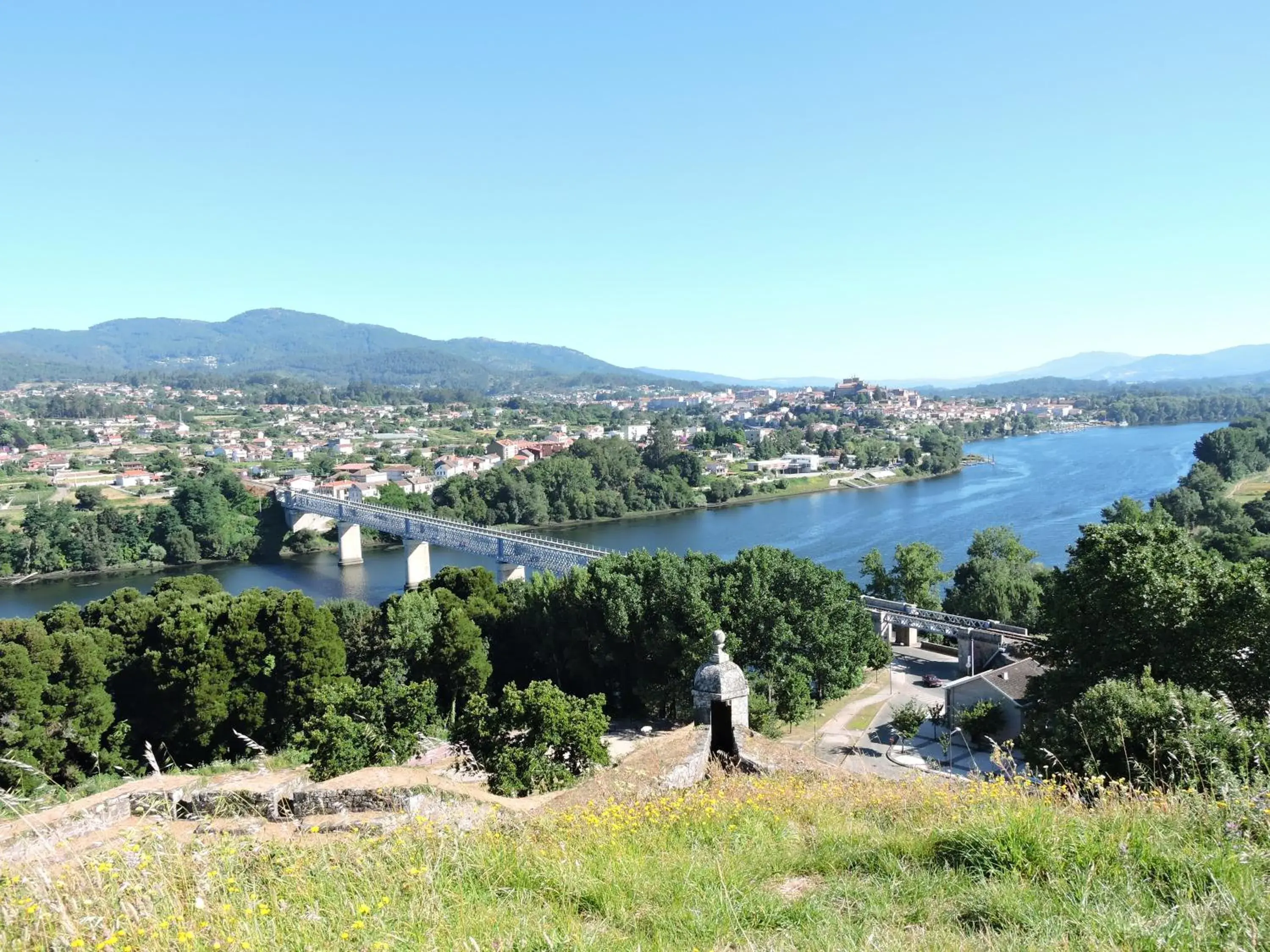 Nearby landmark in Cruceiro do Monte