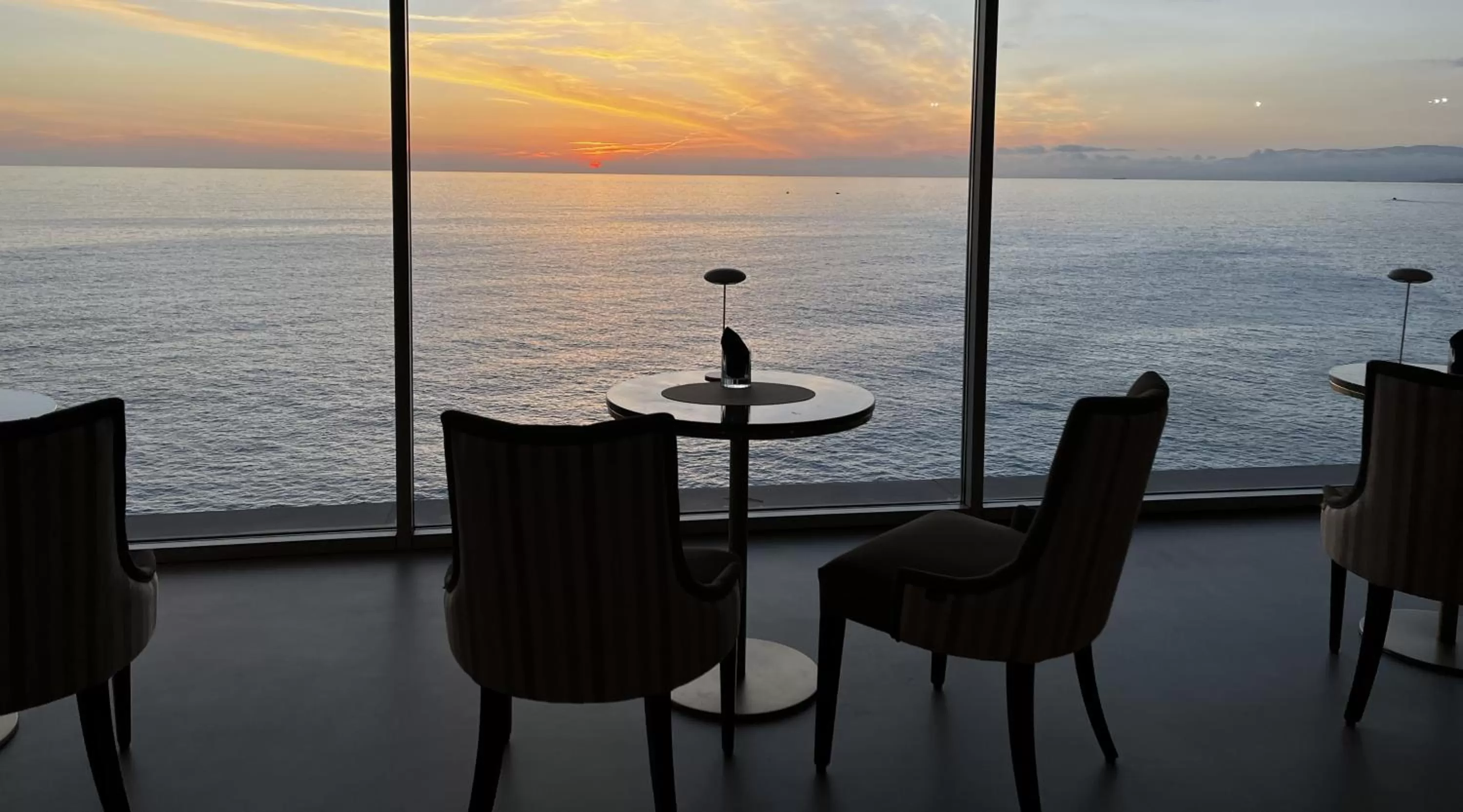 Restaurant/places to eat in Sublimis Boutique Hotel Adults-Only