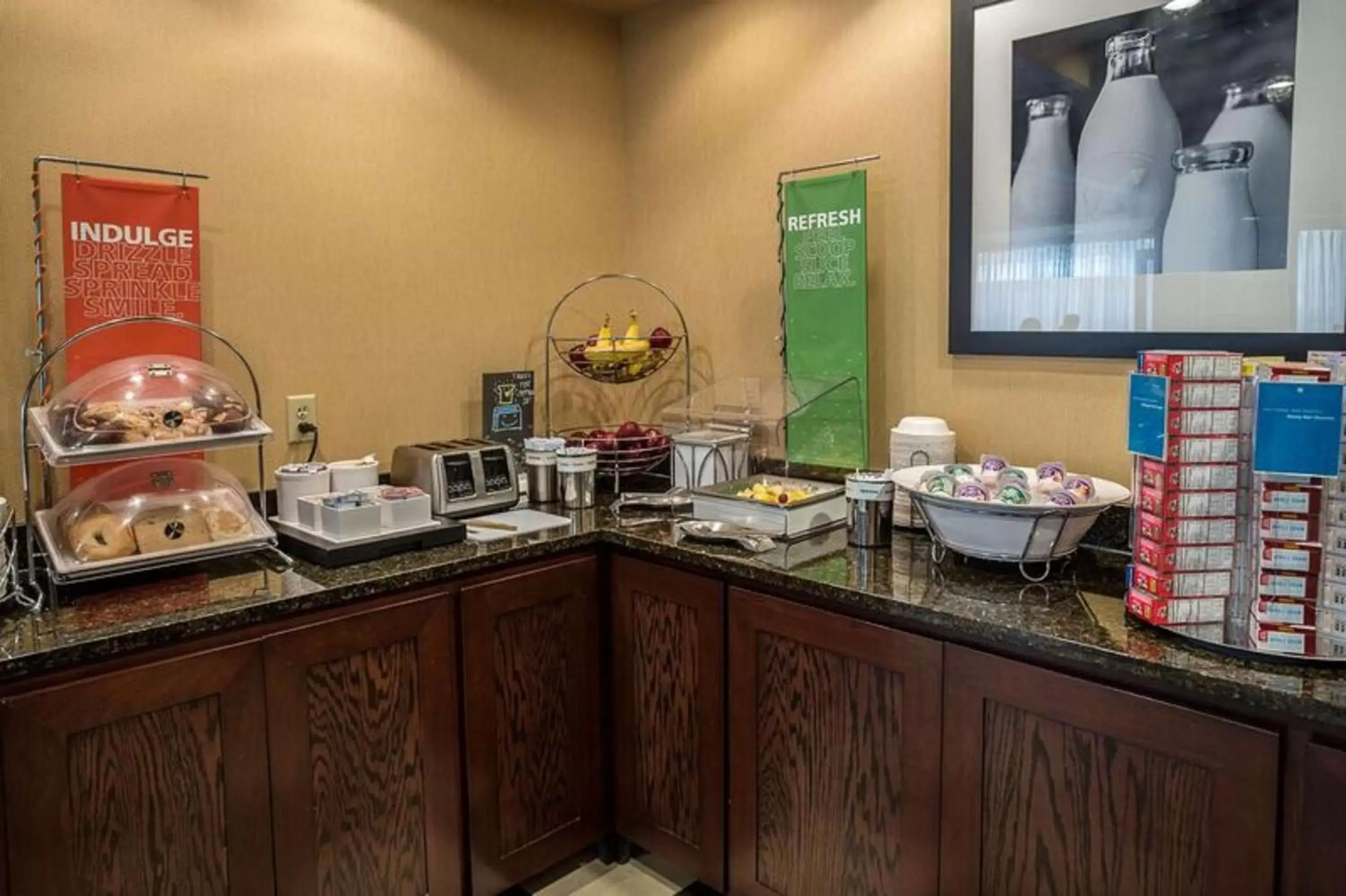 Breakfast in Hampton Inn Somerset Breakfast in Hampton Inn Somerset