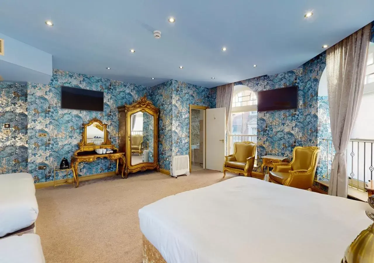 Bedroom in The Coal Exchange Hotel