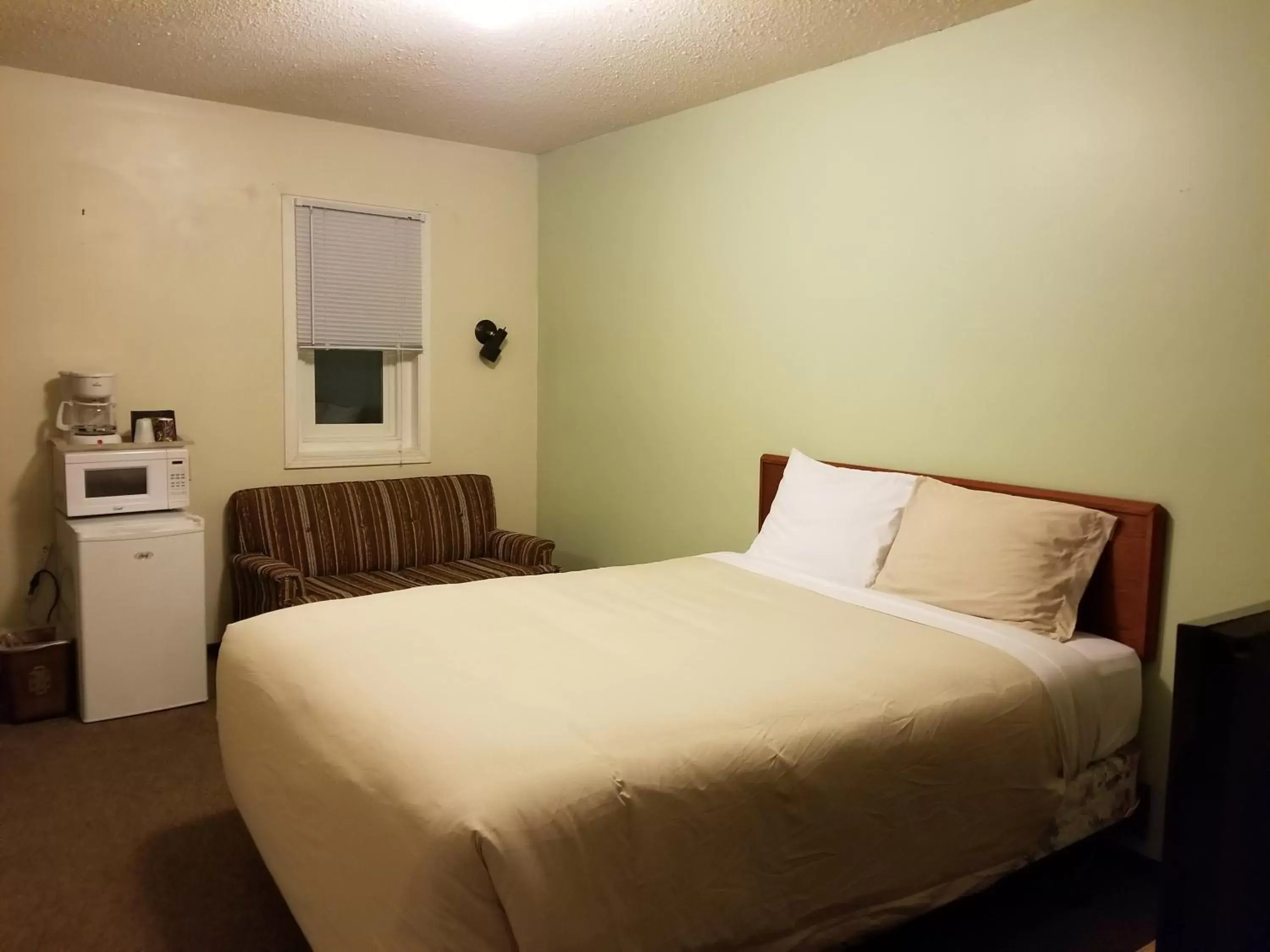 Bed in Melsask Motel