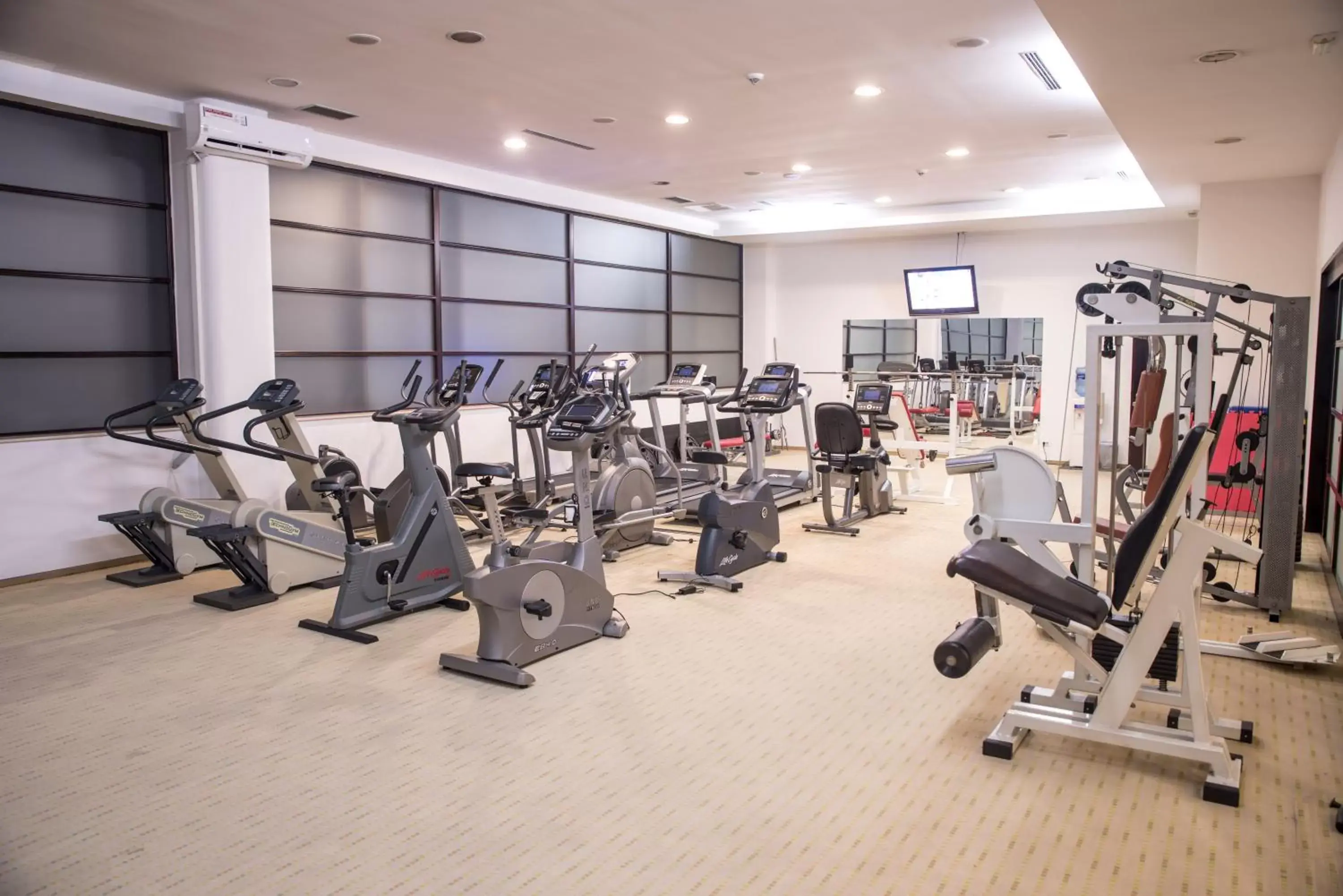 Spa and wellness centre/facilities, Fitness Center/Facilities in Radon Plaza