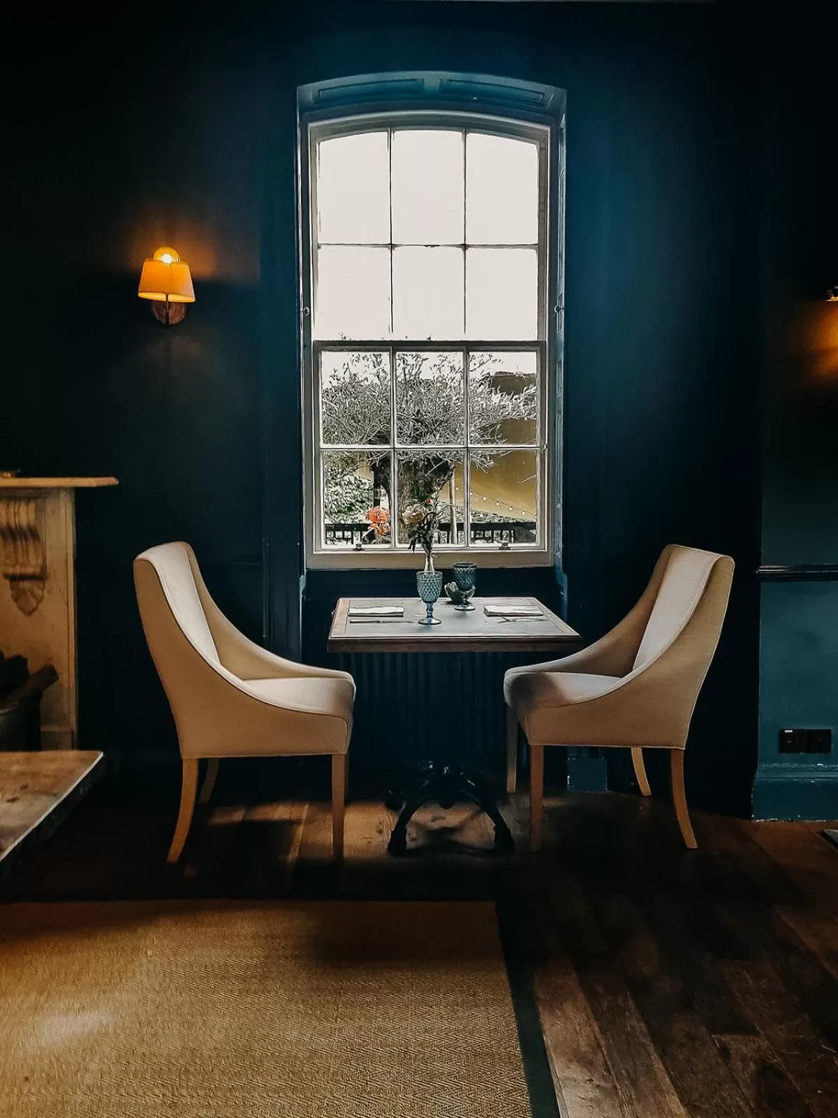 Restaurant/places to eat, Seating Area in Verzon House