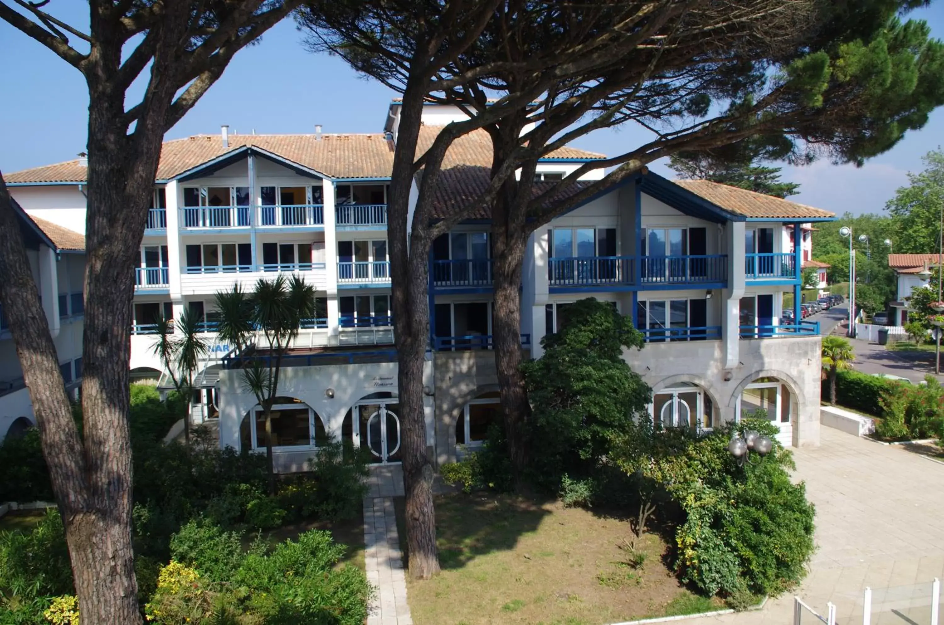 Facade/entrance, Property Building in Hôtel Ibaia