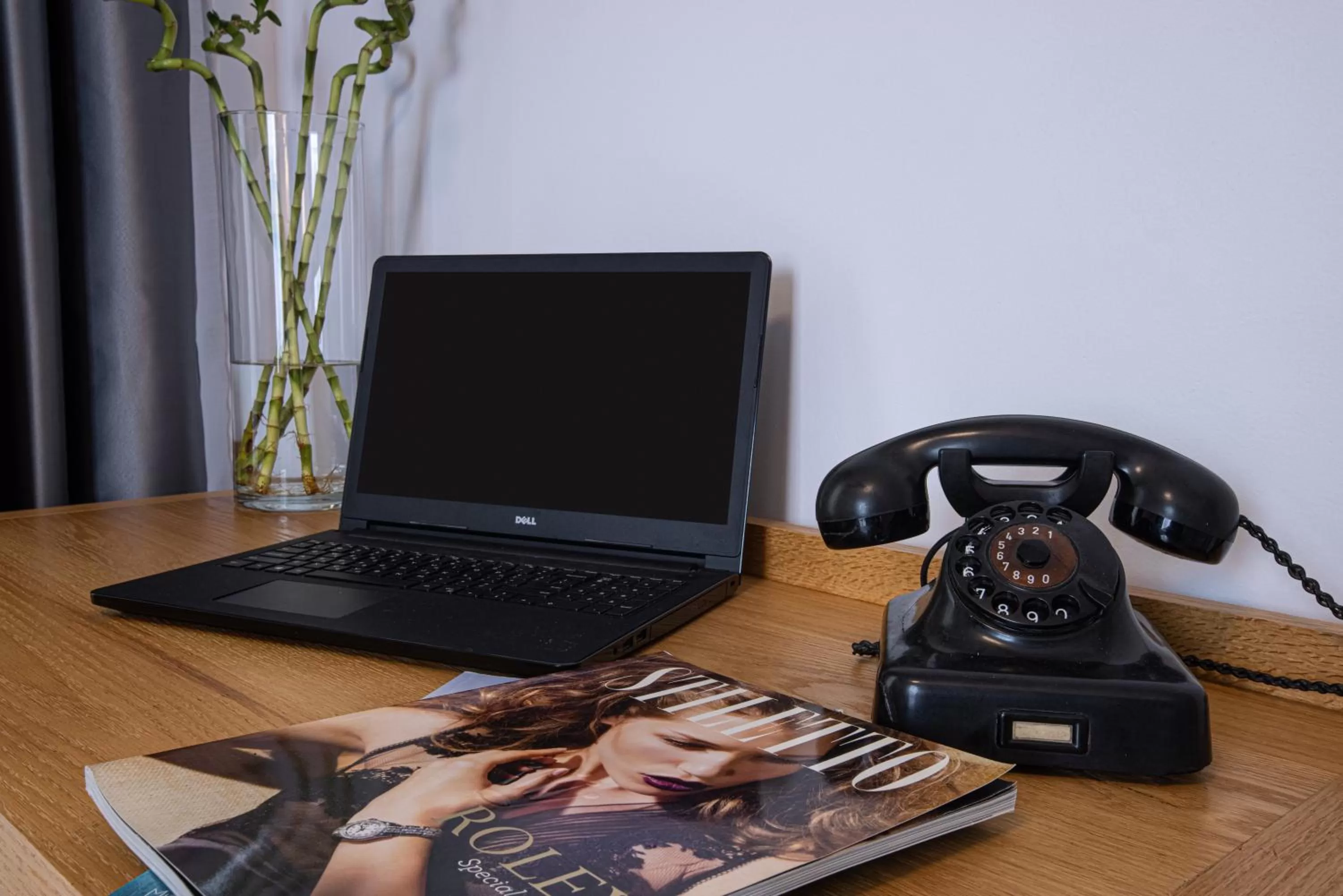 TV and multimedia in Saint George Boutique Rooms