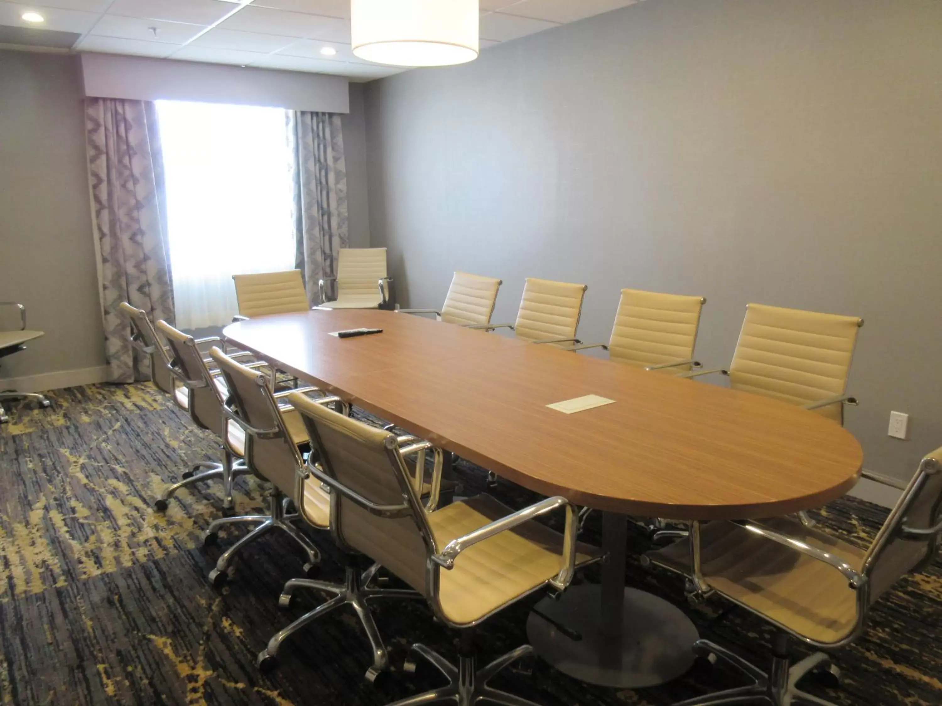 Meeting/conference room in Best Western Plus Airdrie Gateway