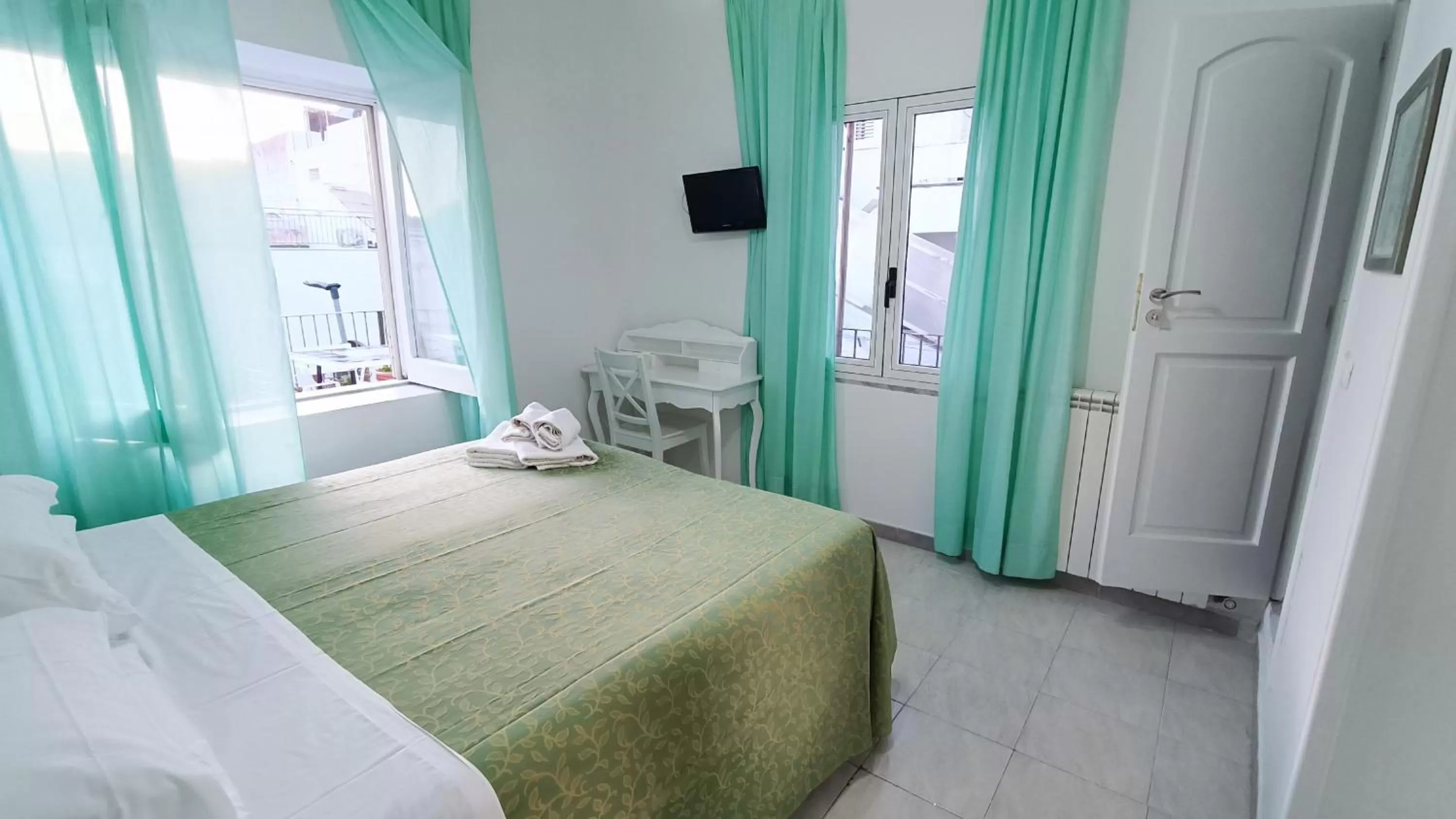 Photo of the whole room, Bed in Hotel Casa Nicola