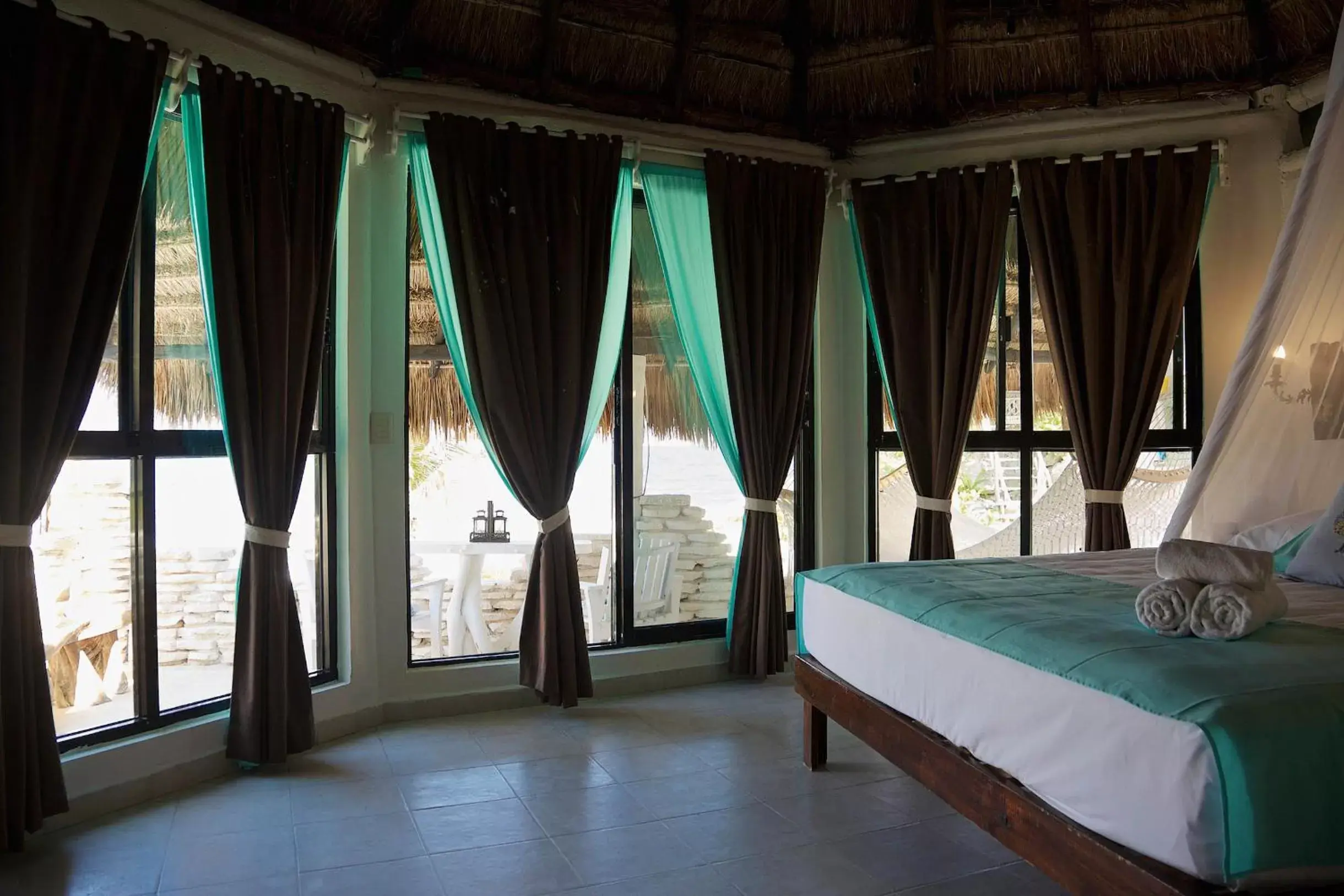 Photo of the whole room, Bed in Punta Piedra Beach Posada