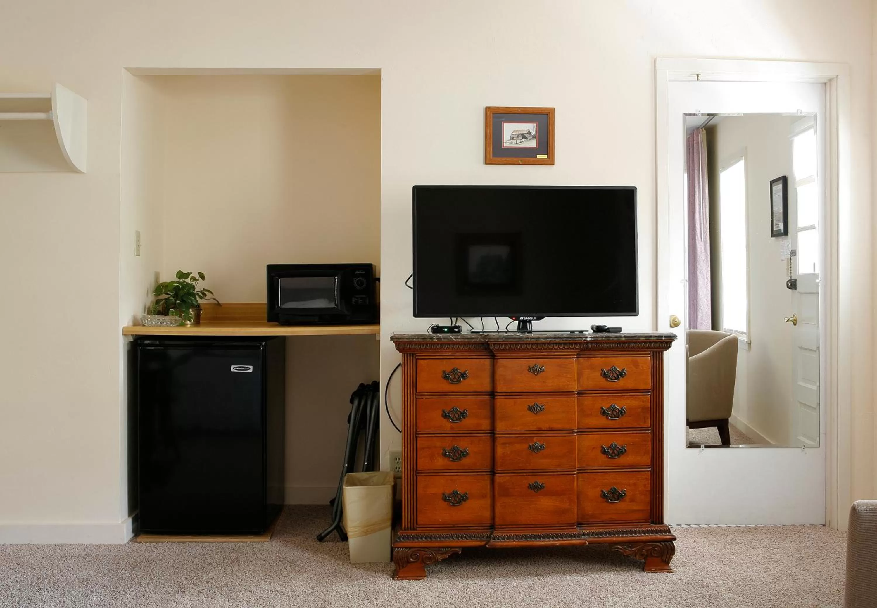 TV and multimedia in Peninsula Park-View Resort