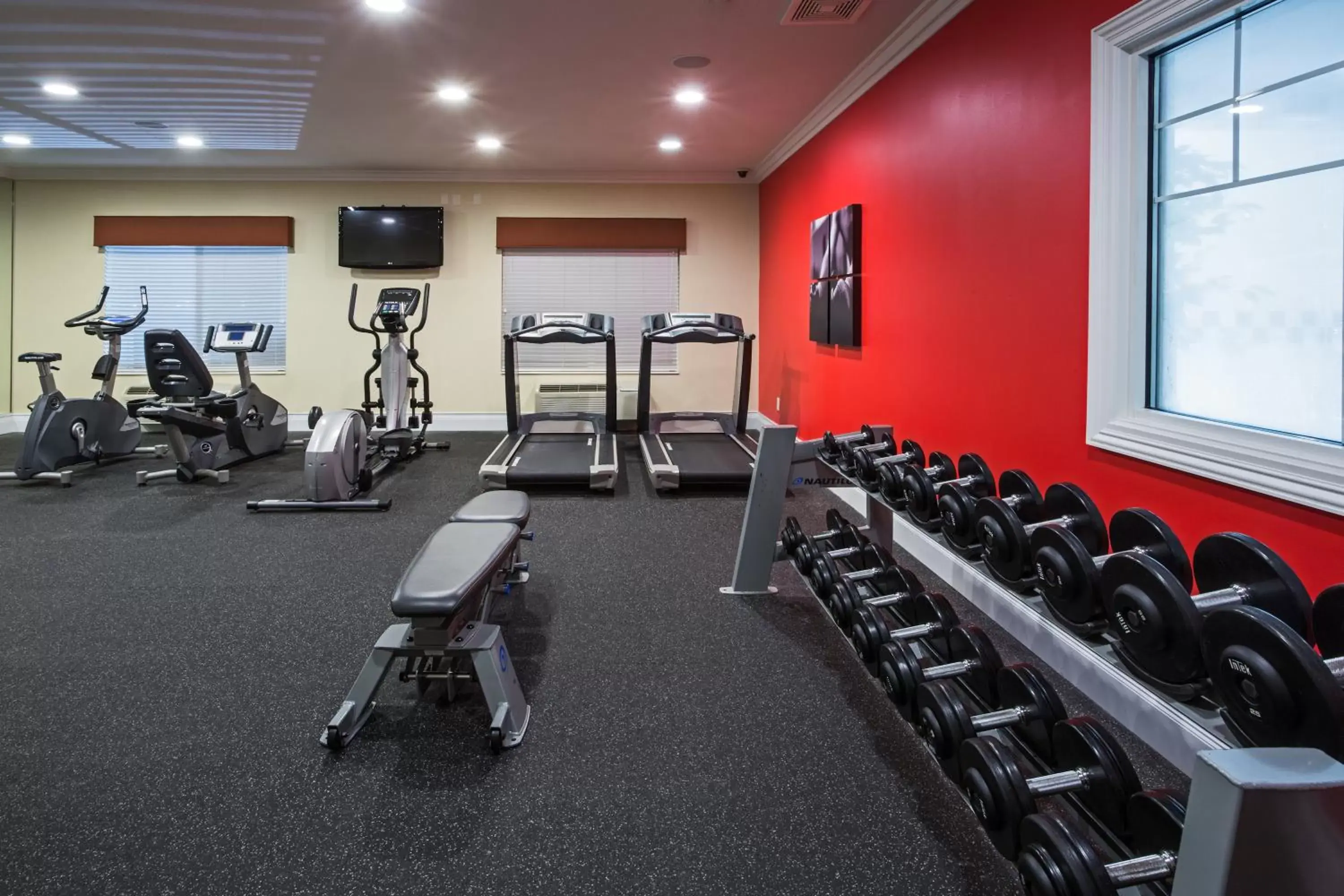 Fitness centre/facilities, Fitness Center/Facilities in Country Inn & Suites by Radisson, Bloomington-Normal Airport, IL