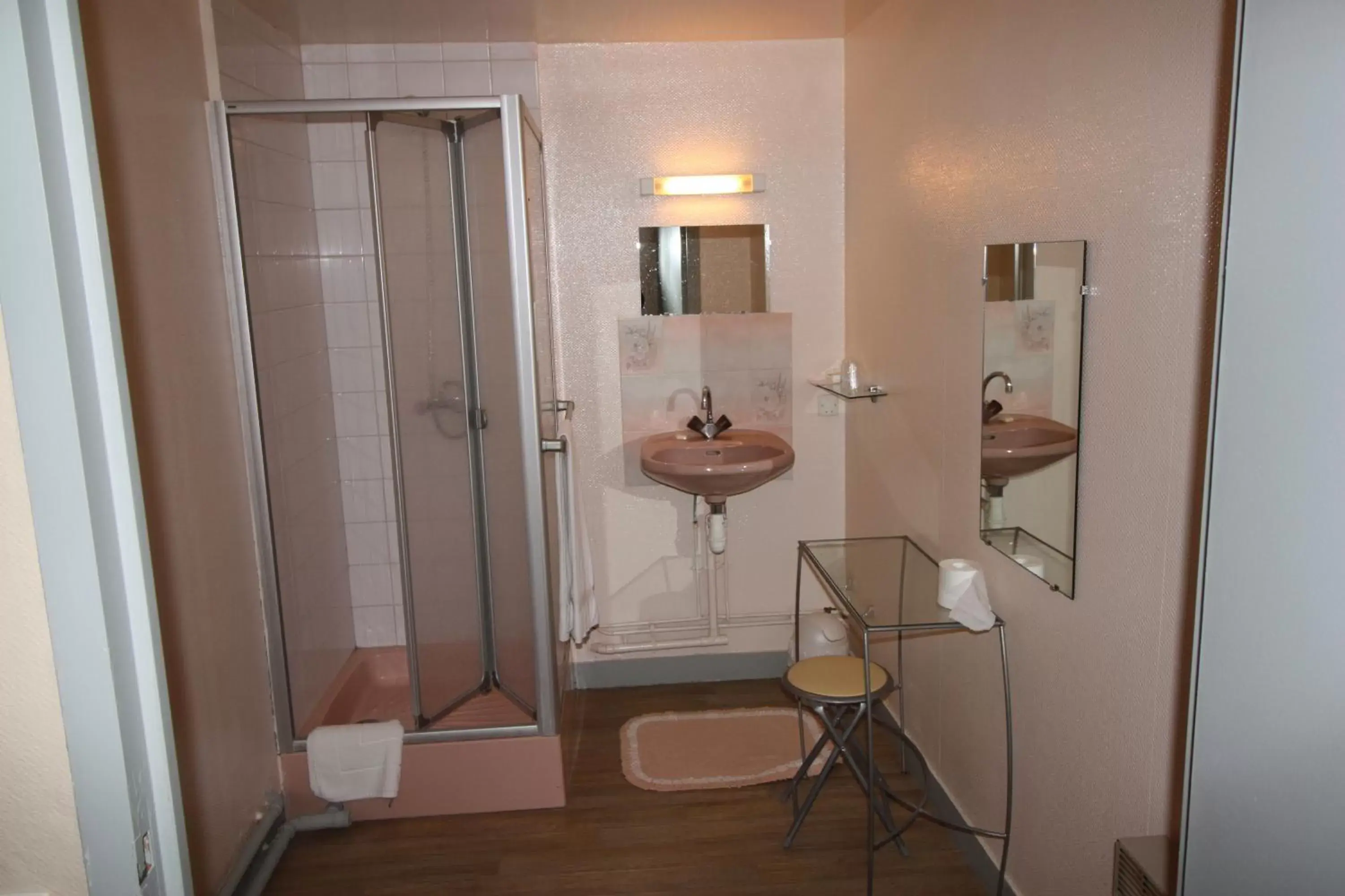 Bathroom in Hotel Les Deux Sapins
