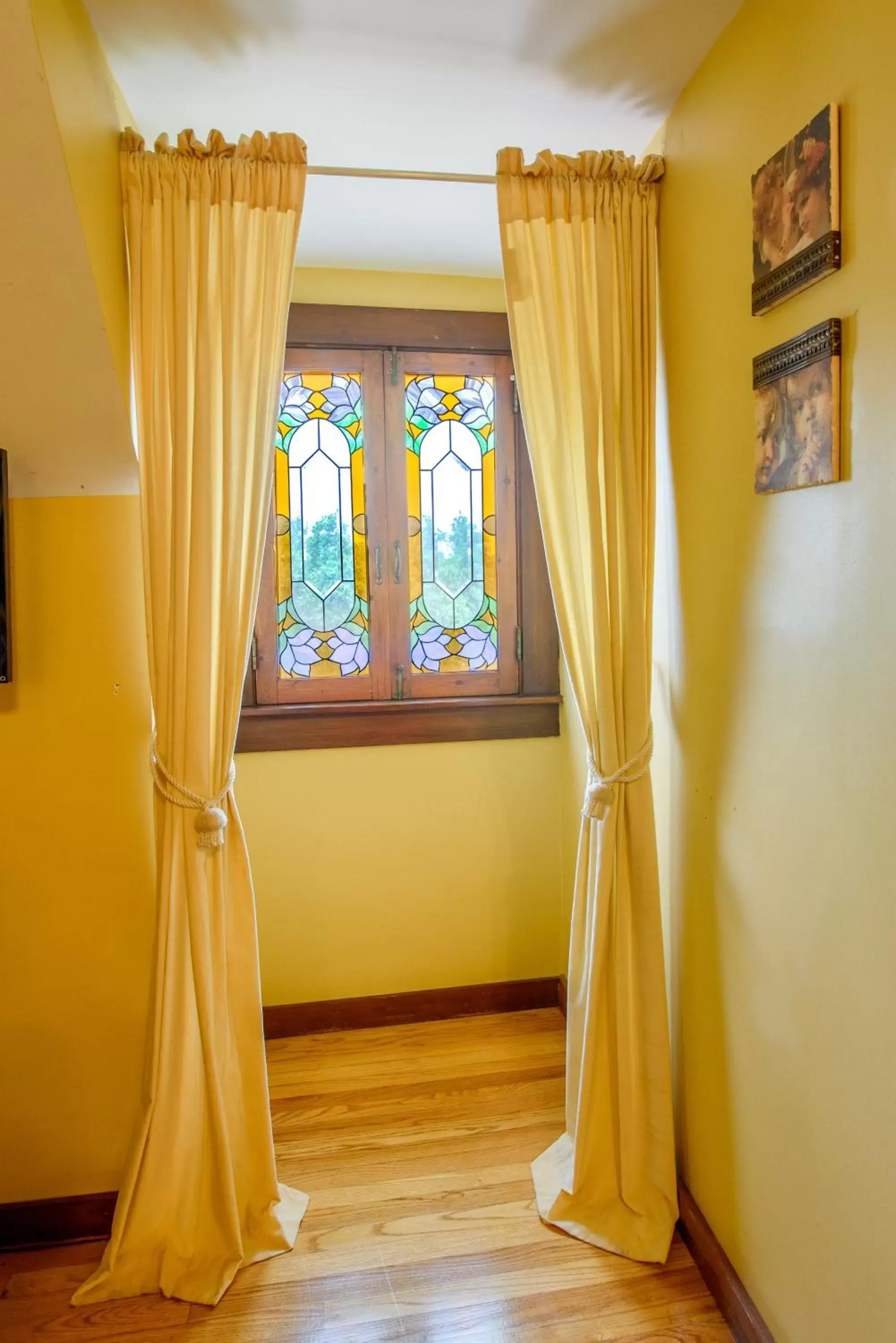 Isadora Room in Sweetwater Branch Inn Isadora Room in Sweetwater Branch Inn