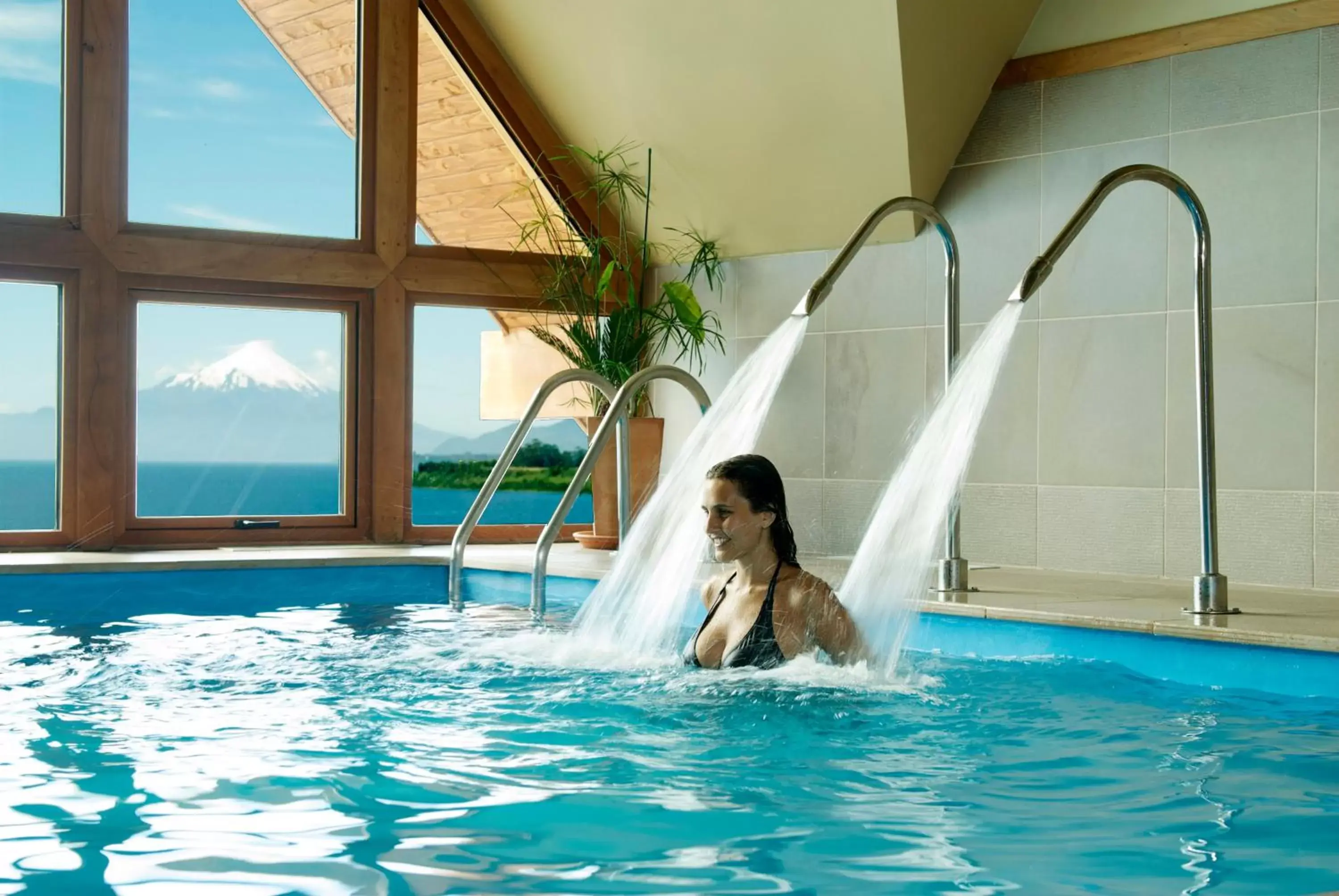 Swimming Pool in Hotel Cumbres Puerto Varas