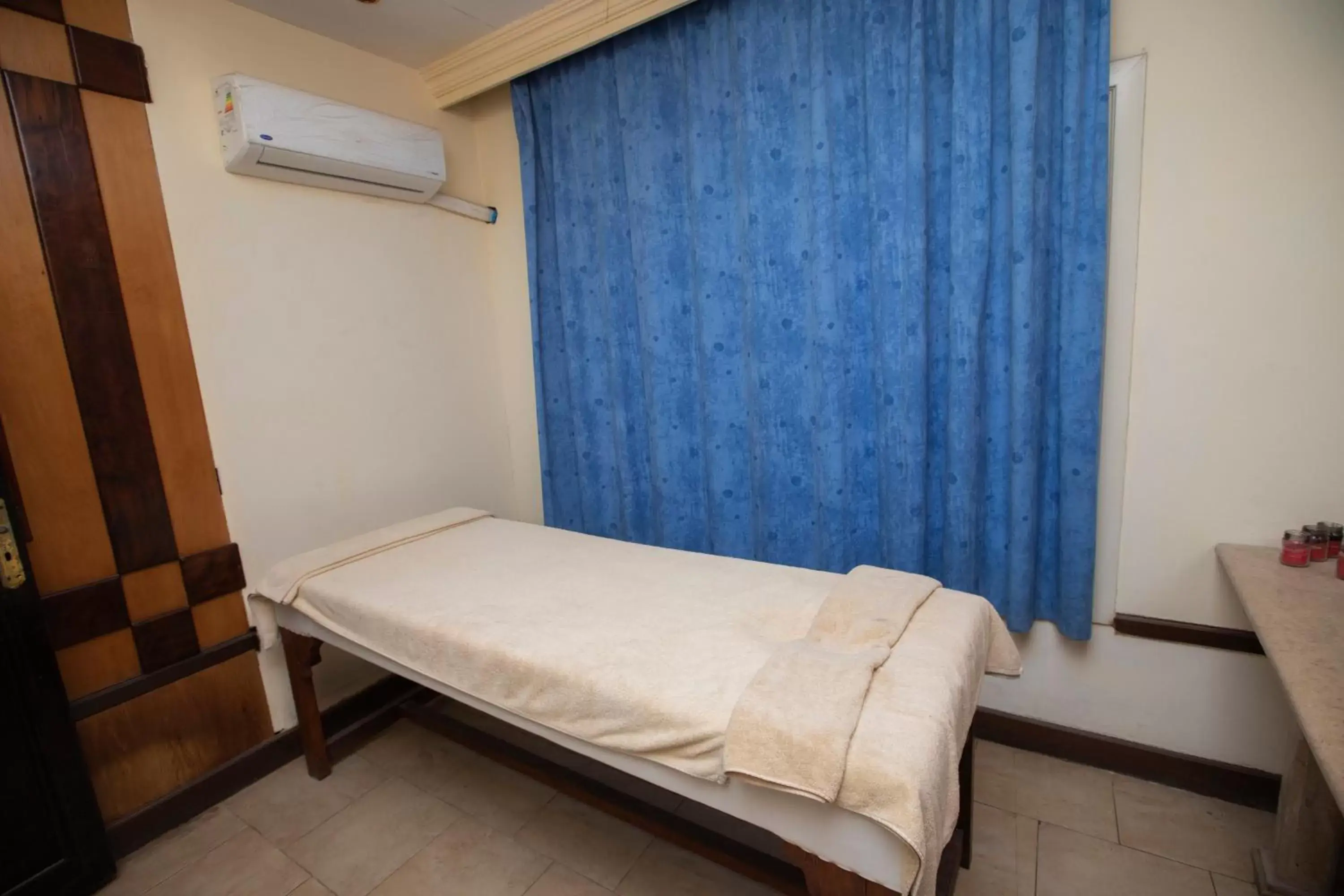 Massage, Bed in AIFU Hotel El Montazah Alexandria