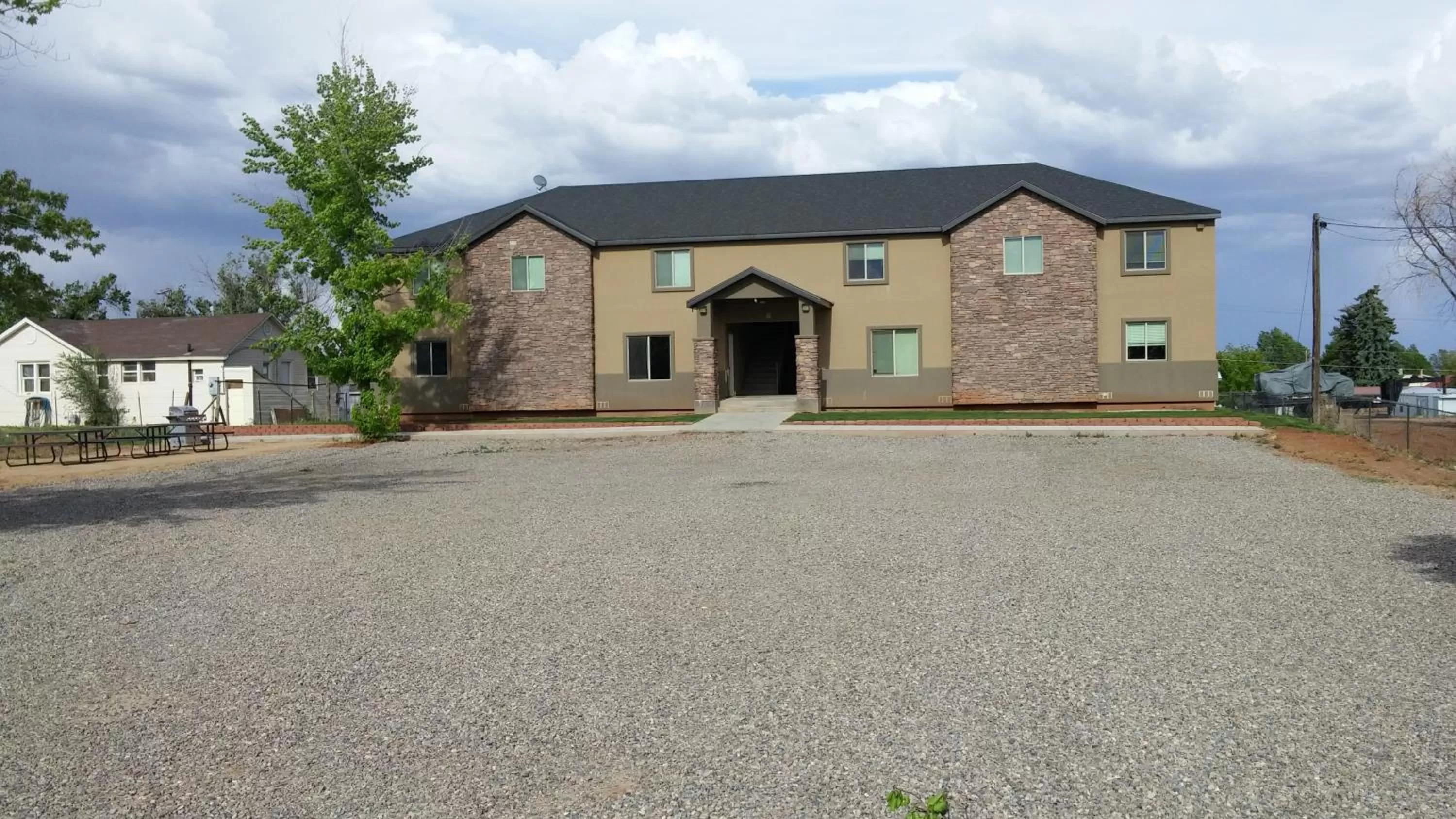 Facade/entrance, Property Building in Cedar Canyon Condos