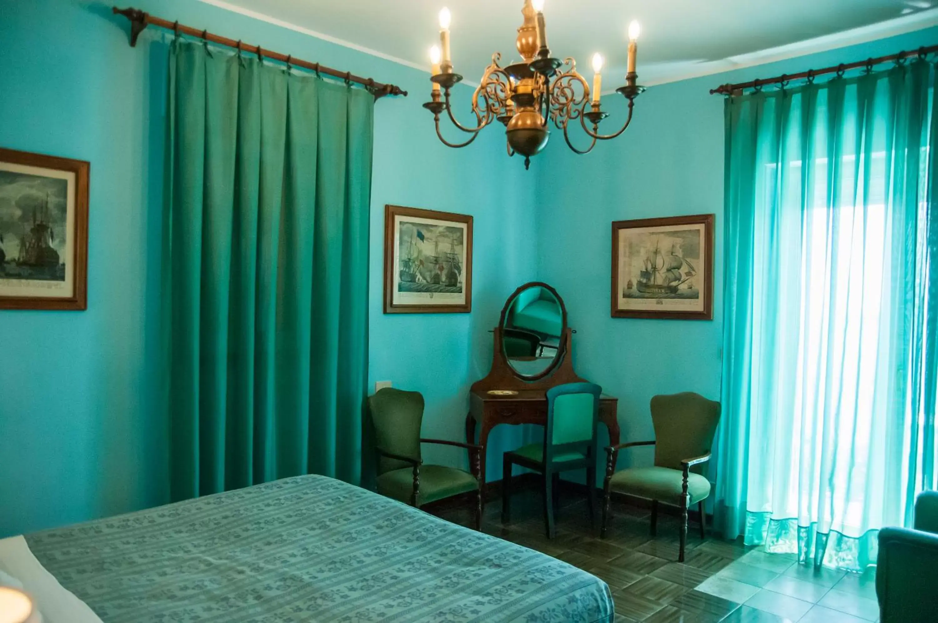 Classic Double or Twin Room with Sea View in Hotel Palladio