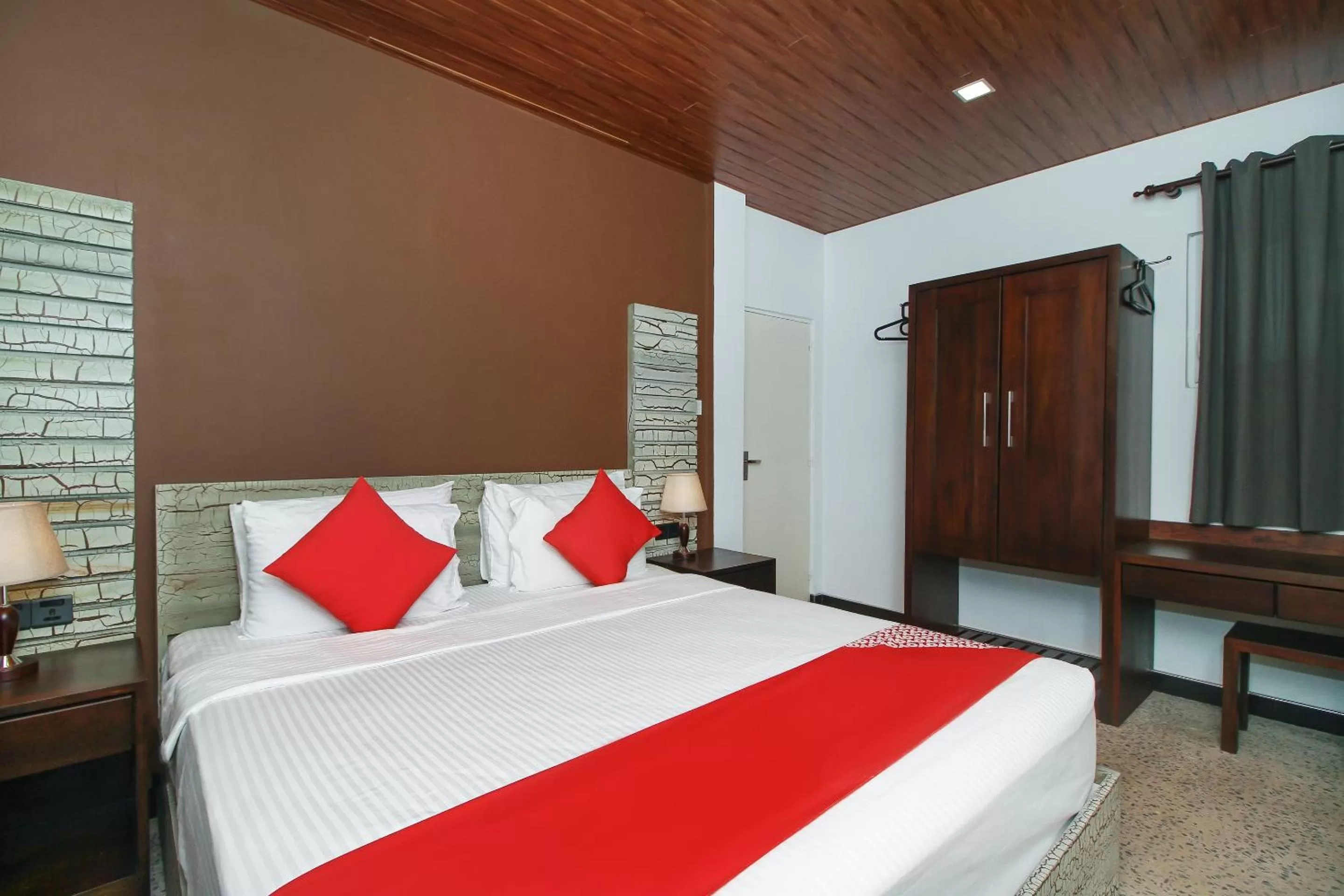 Bedroom, Bed in Hotel 198 Negombo