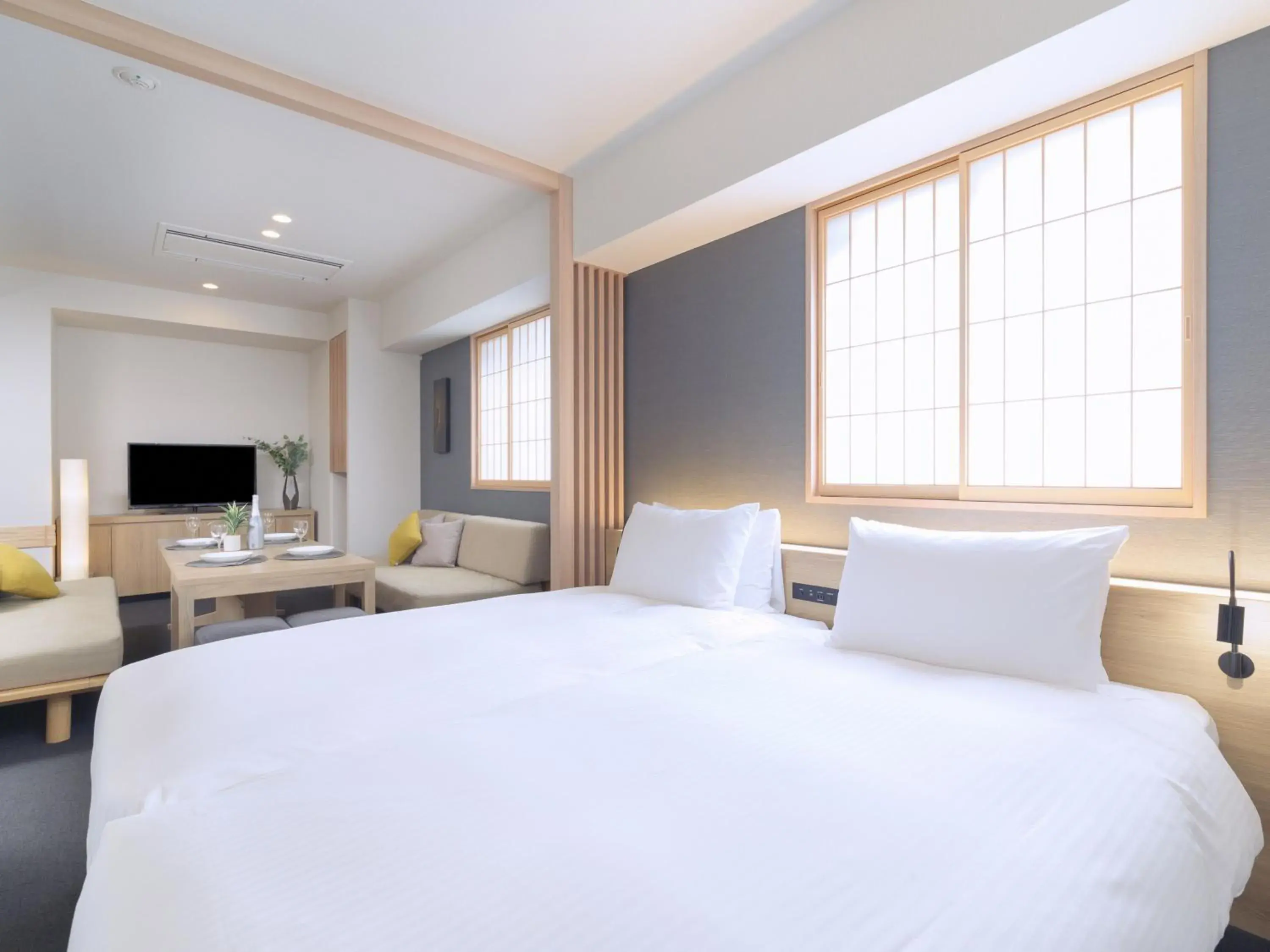Photo of the whole room, Bed in MIMARU TOKYO AKASAKA