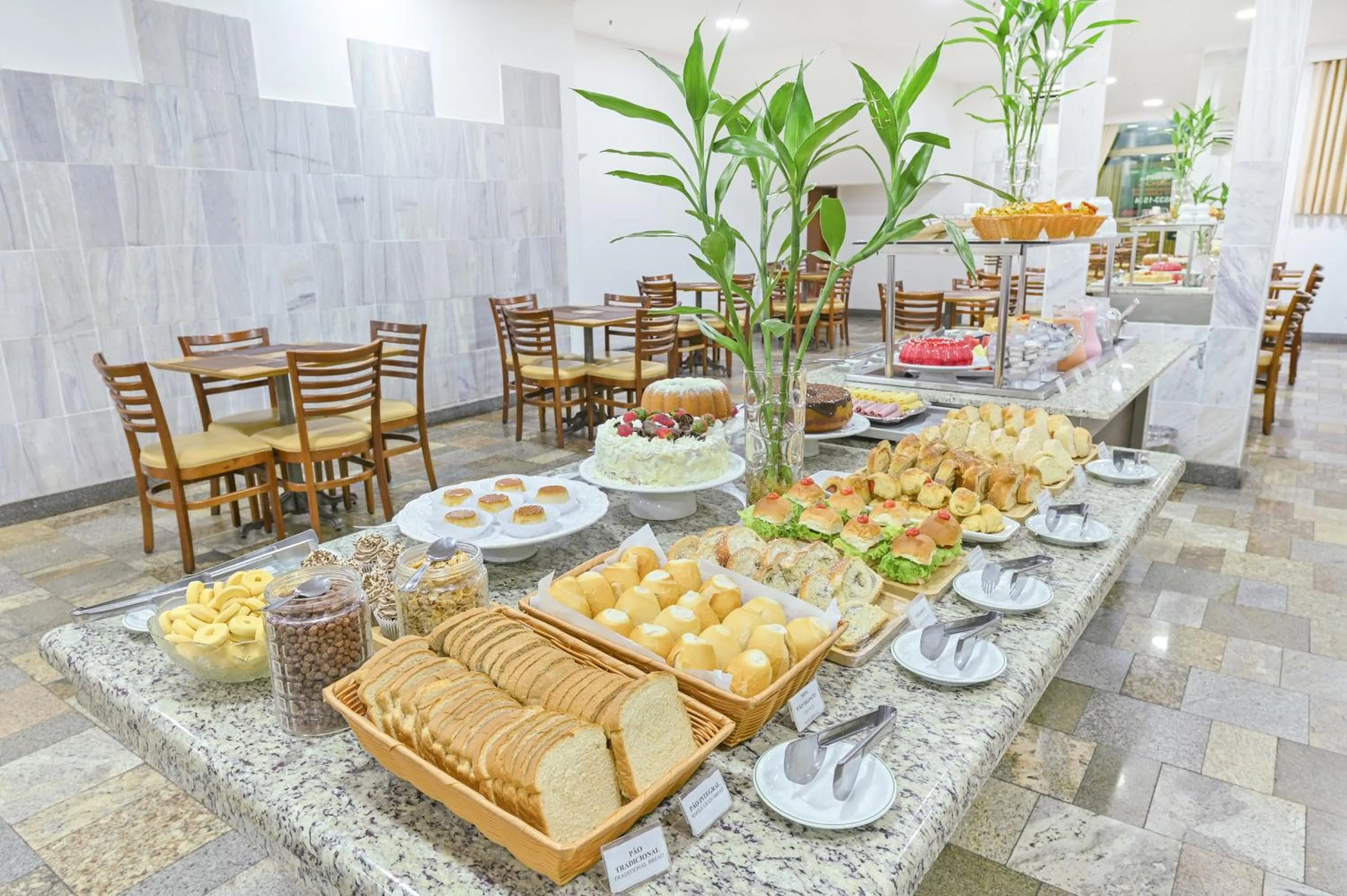 Breakfast in Hotel Nacional Inn Limeira