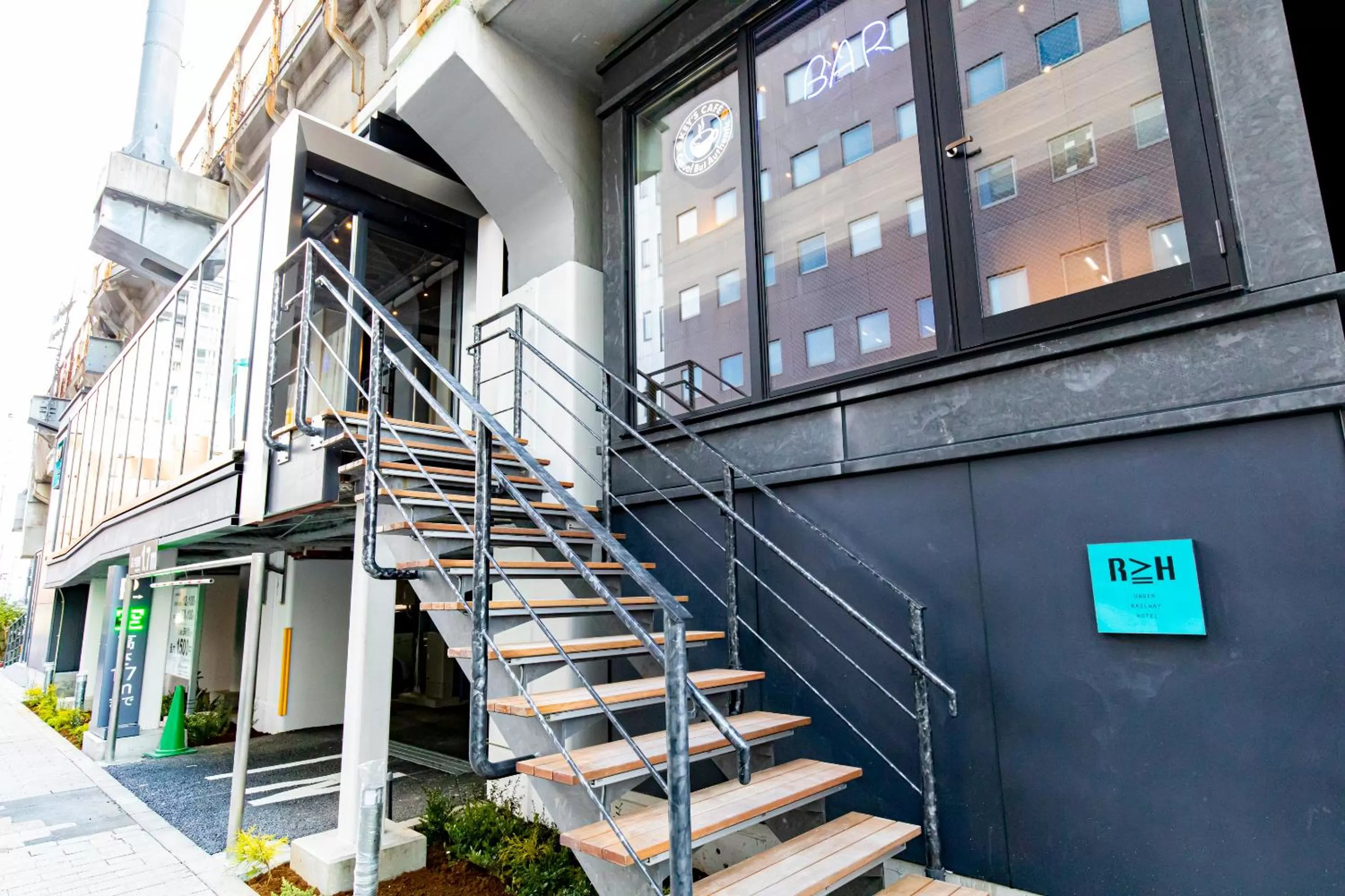 Property building in UNDER RAILWAY HOTEL AKIHABARA