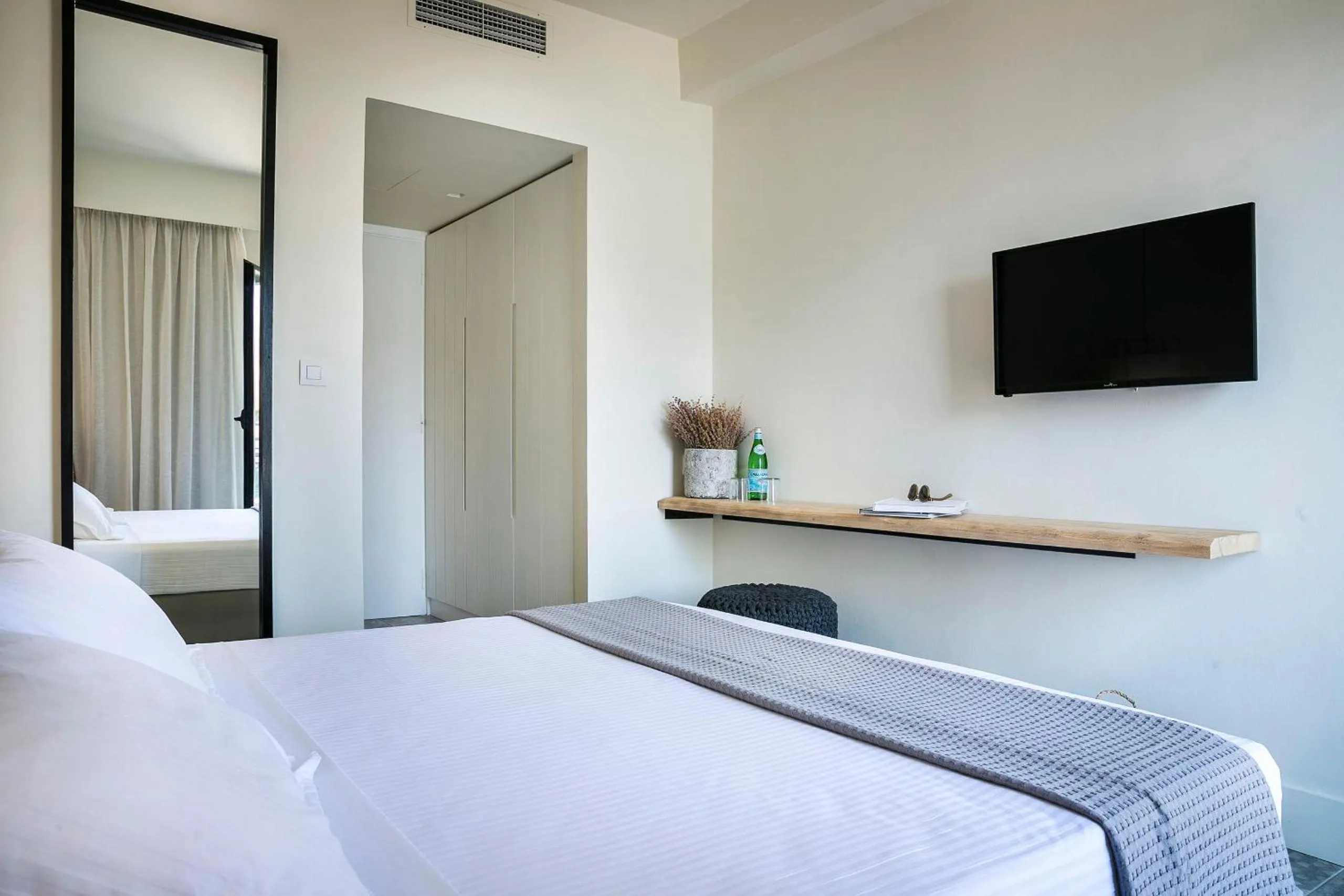 Bedroom, Bed in Kefalonia Grand