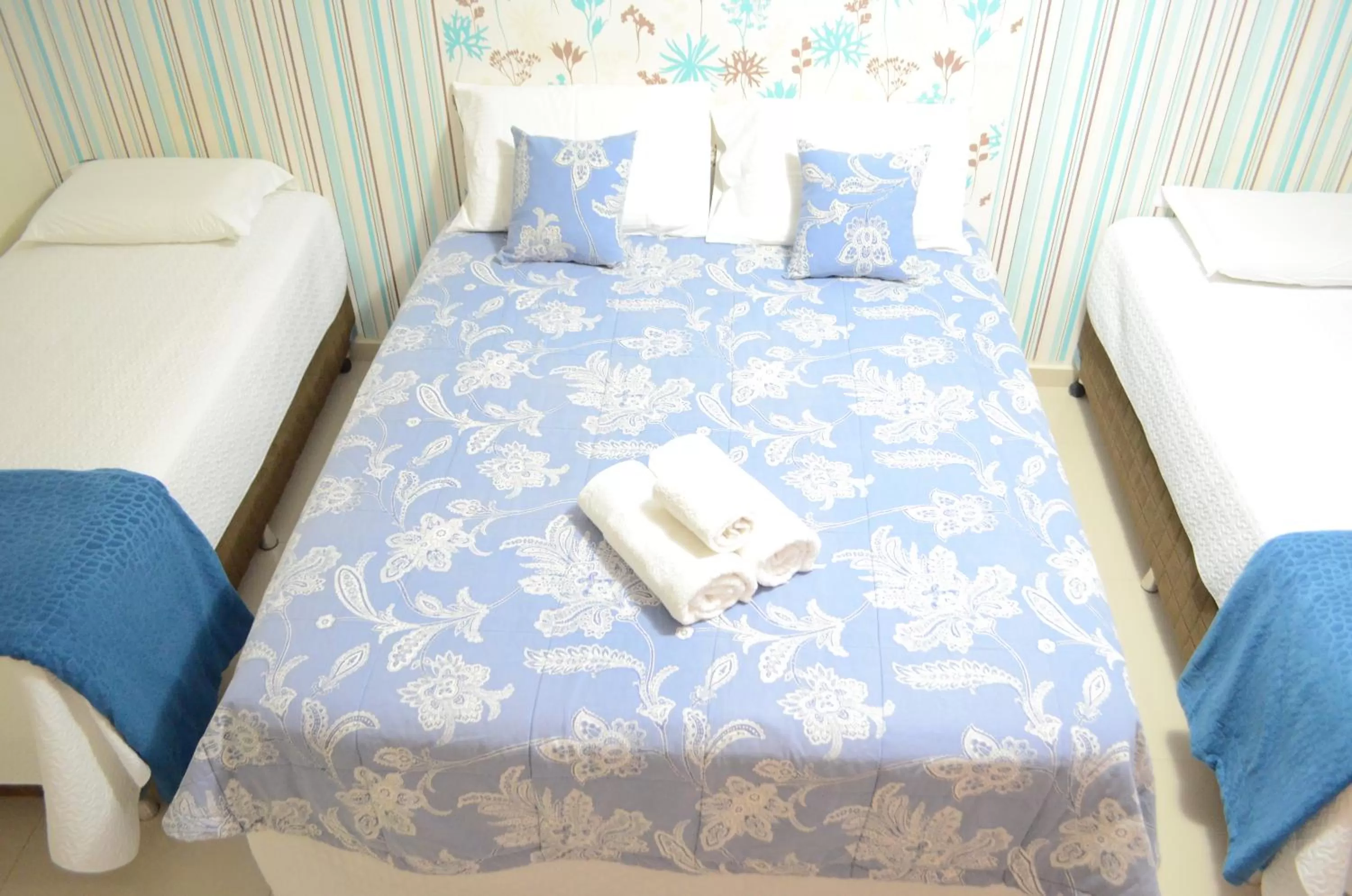 Property building, Bed in Foz Casa do Turista