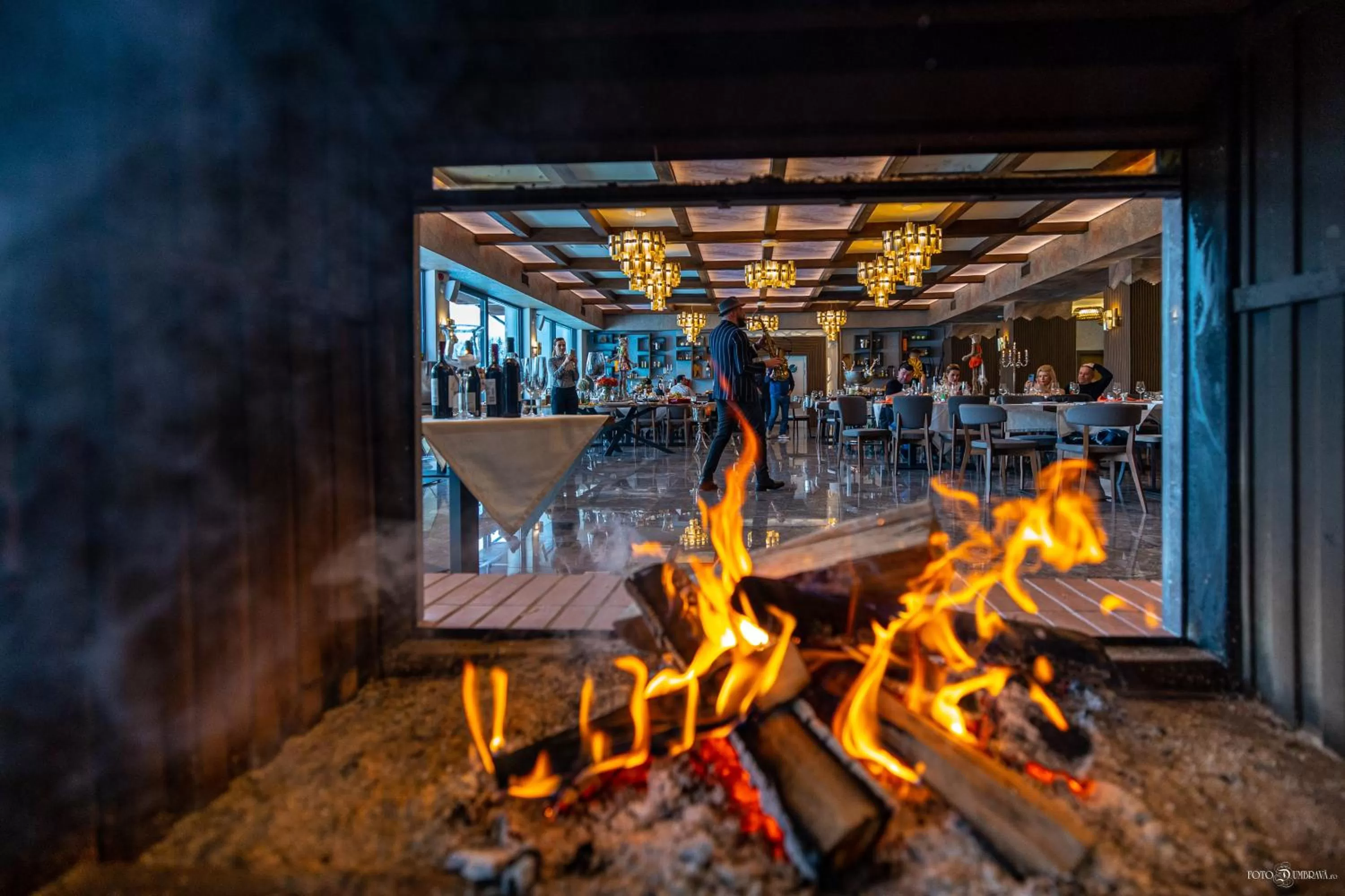 Restaurant/places to eat in Hotel Belmont