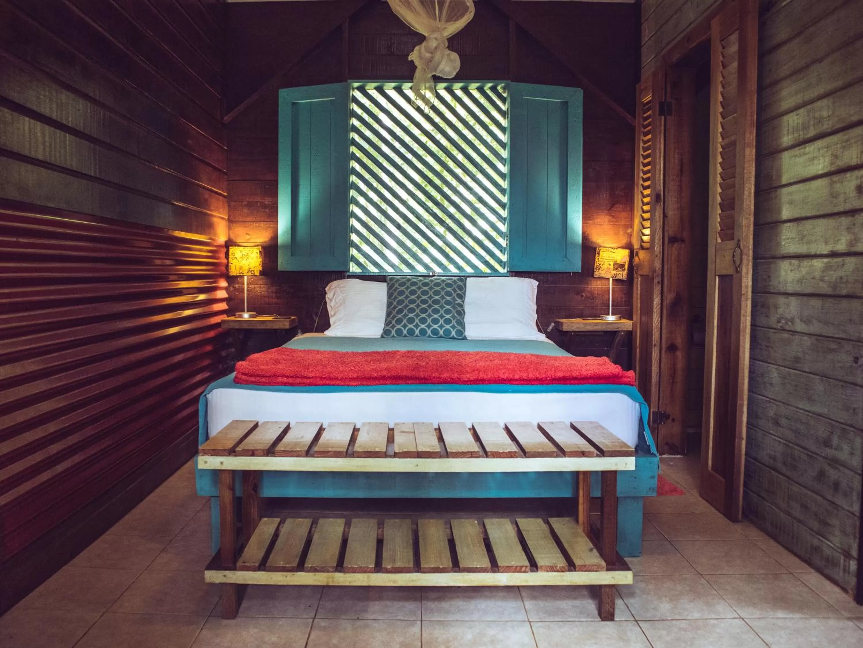 Bedroom, Bed in Surf Break at Paunch