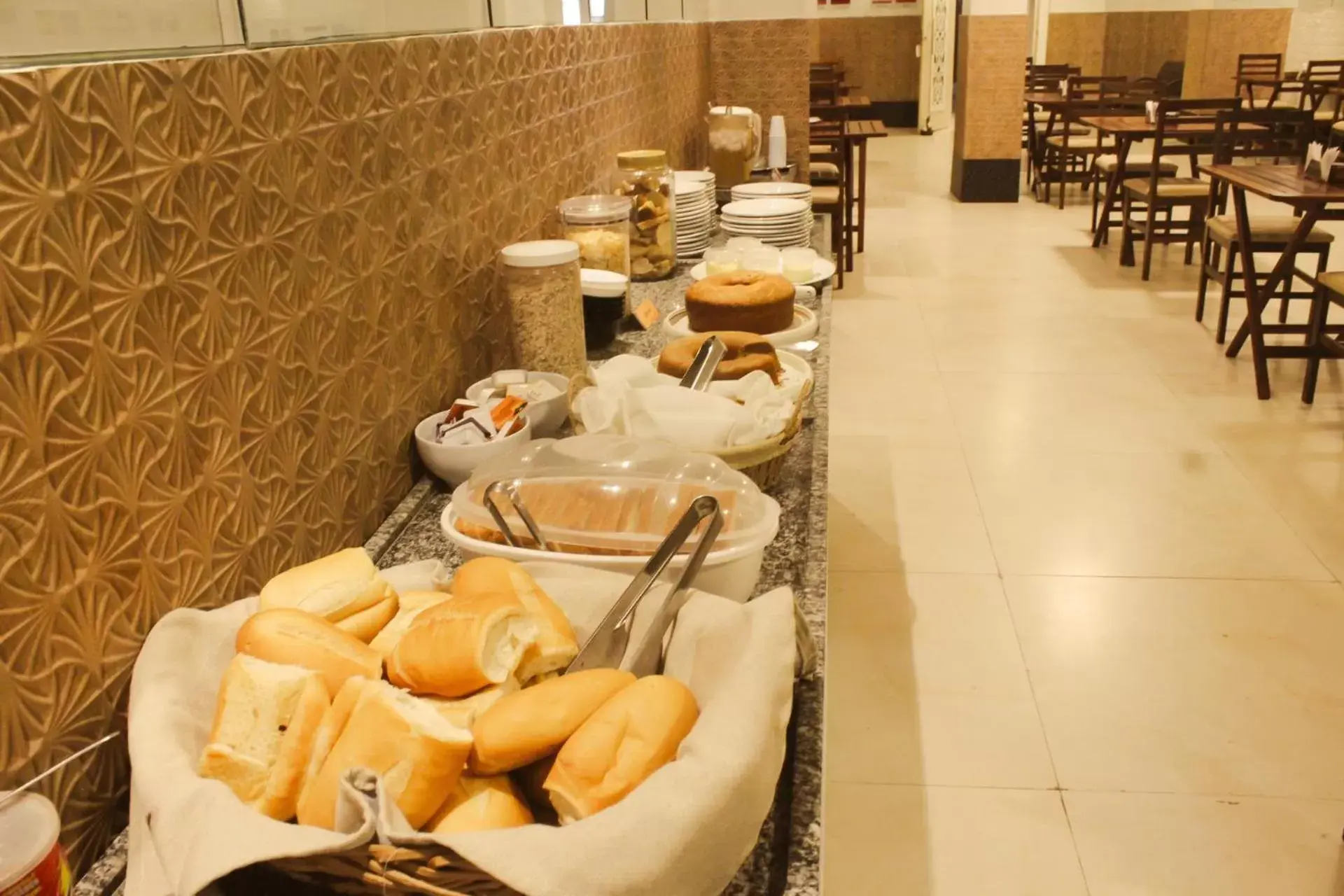 Breakfast in Hotel do Largo Manaus