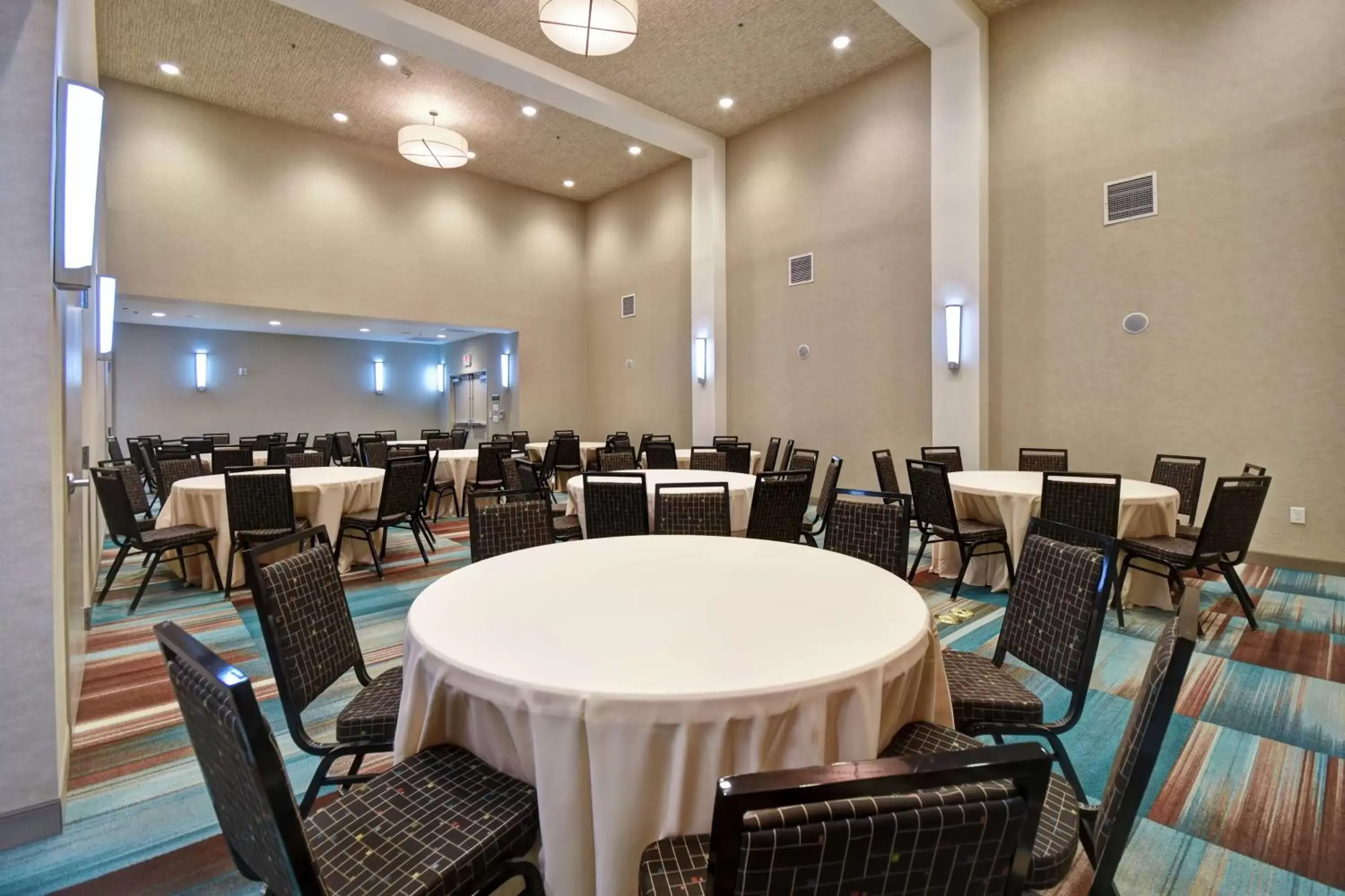 Meeting/conference room, Restaurant/Places to Eat in Home2 Suites By Hilton Atlanta Marietta, Ga