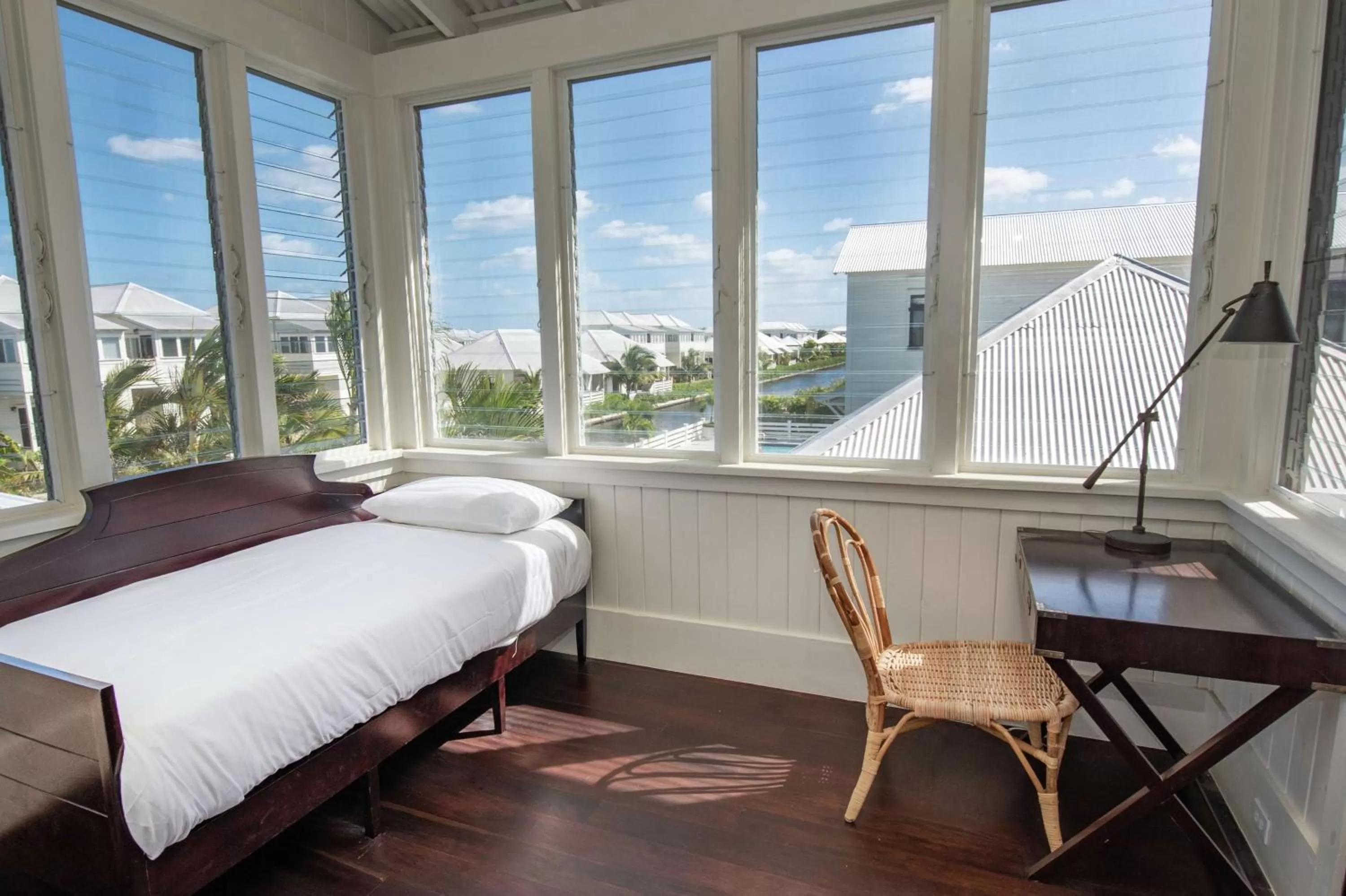 Bedroom, Bed in Mahogany Bay Resort and Beach Club, Curio Collection