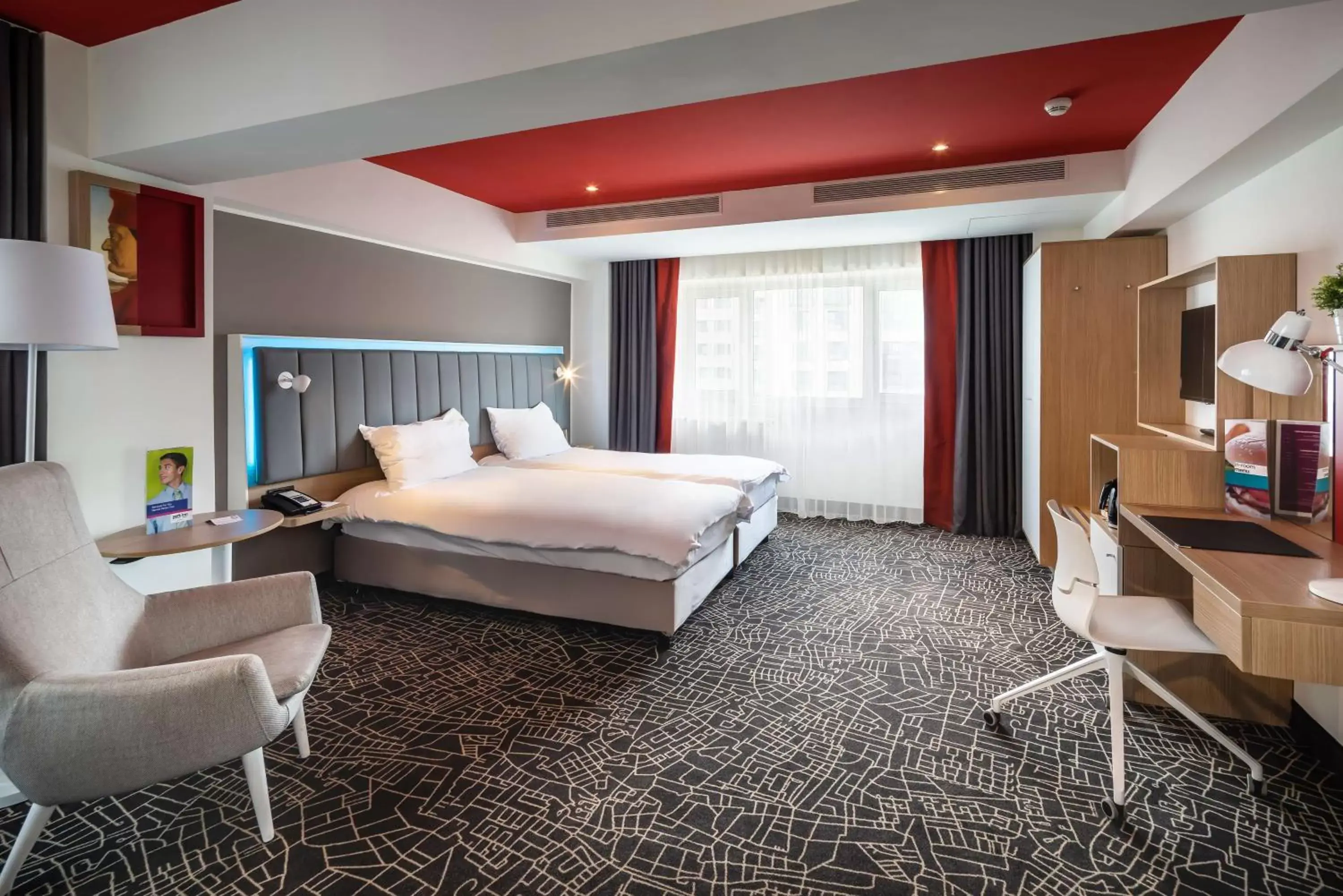 Photo of the whole room, Bed in Park Inn by Radisson Bucharest Hotel & Residence
