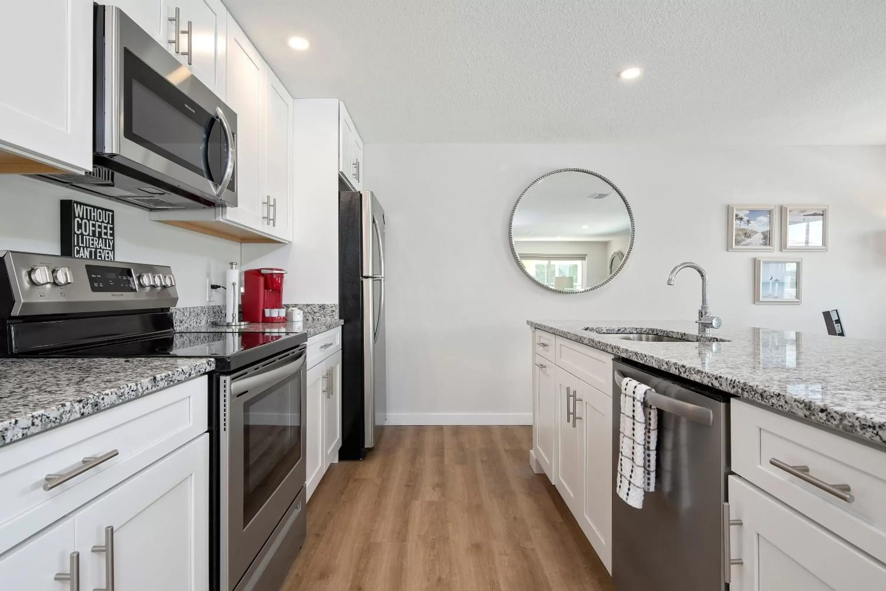 Kitchen/Kitchenette in Escape Casey Key