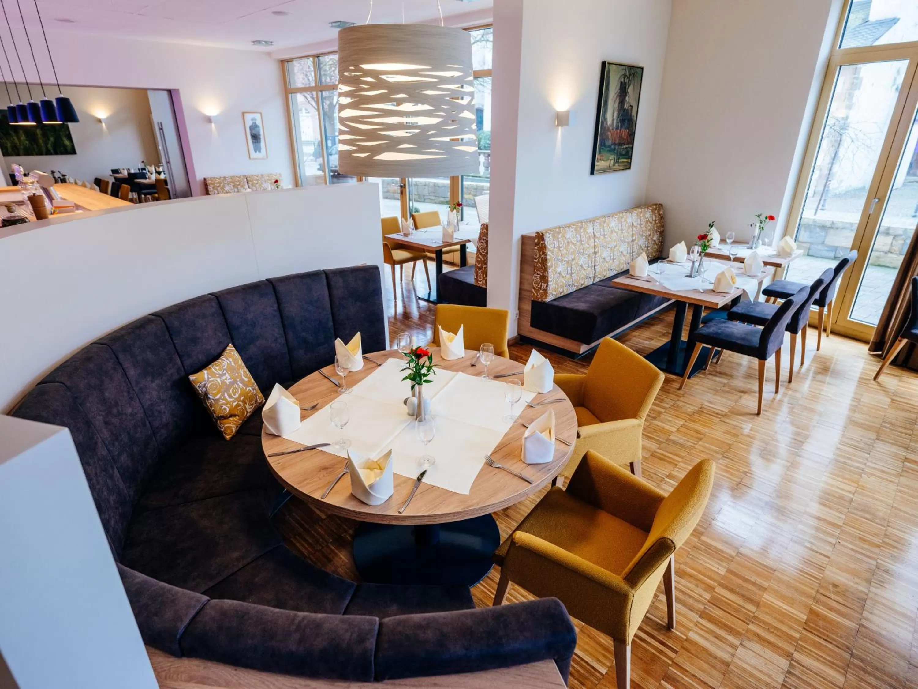 Restaurant/places to eat in Hotel Aspethera