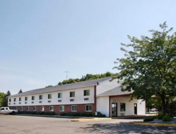 Property building in Becker inn & Suites