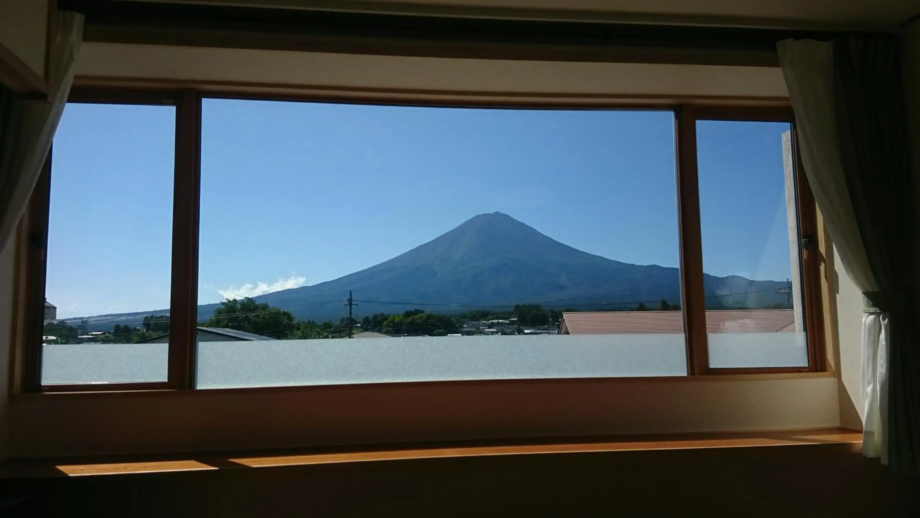 Mountain view in Lakeland Hotel Mizunosato